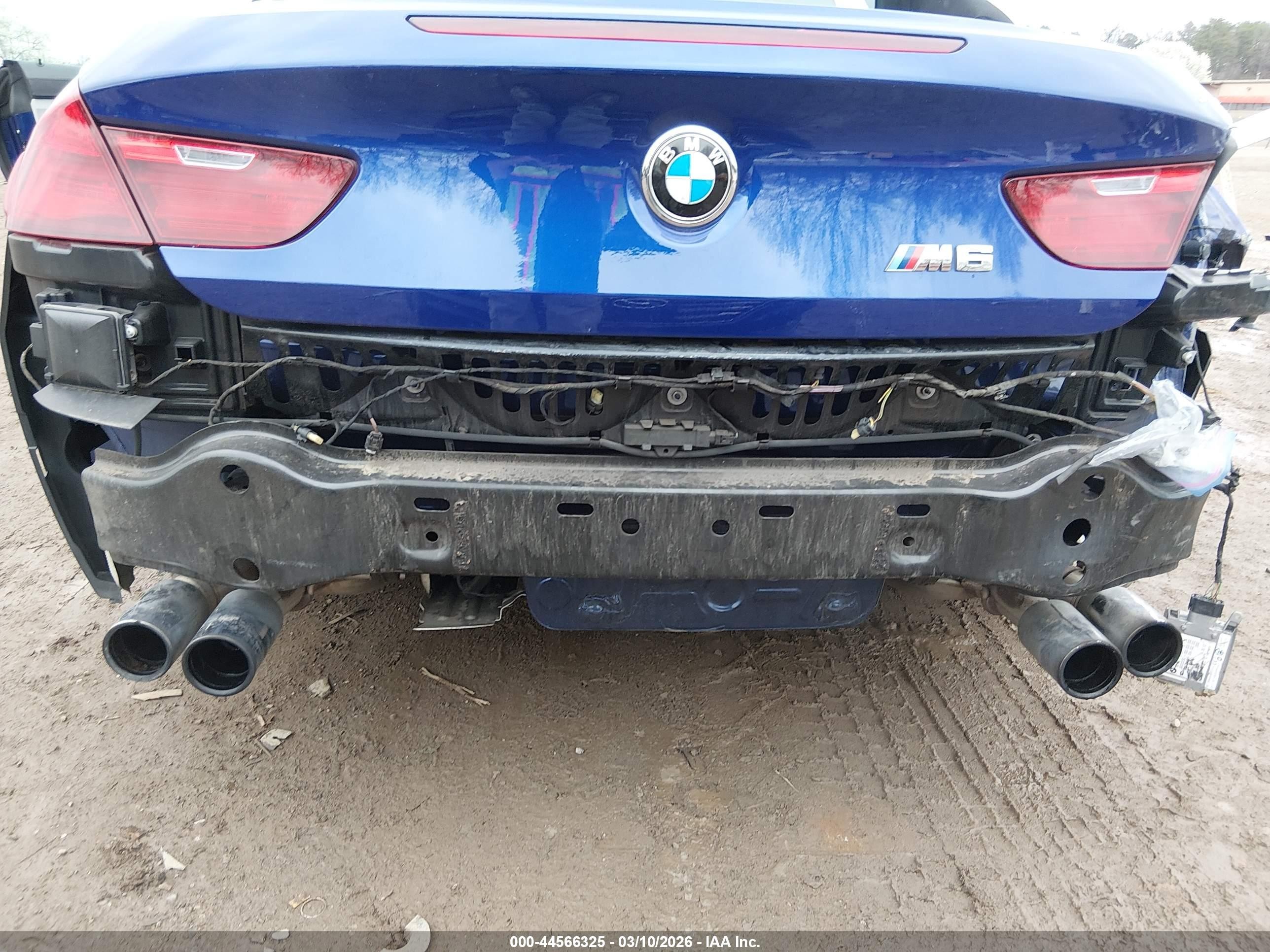 2012 Bmw M6   Blue vin: WBSLZ9C58CC985691