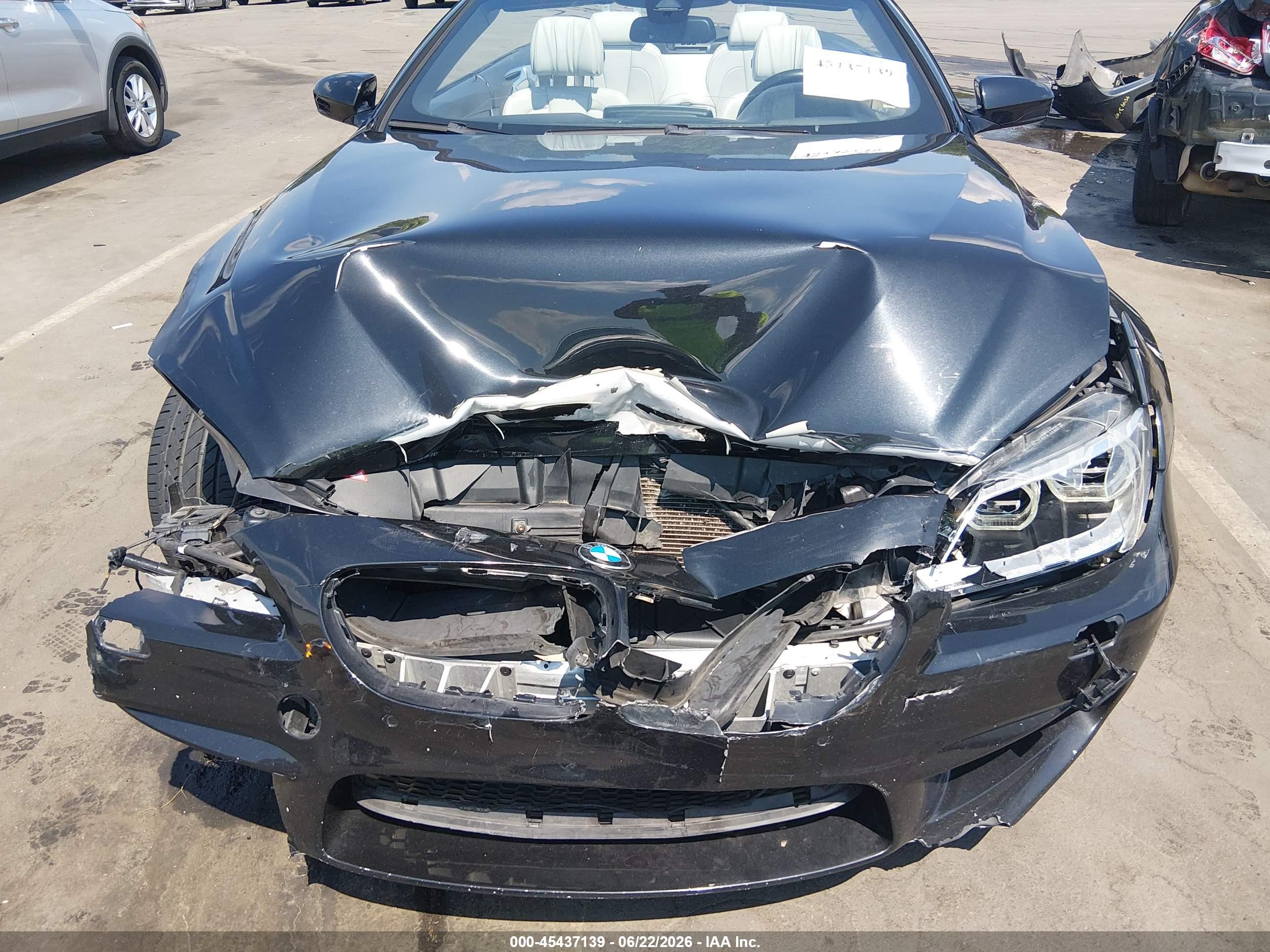 2015 Bmw M6   Черный vin: WBSLZ9C5XFD651449