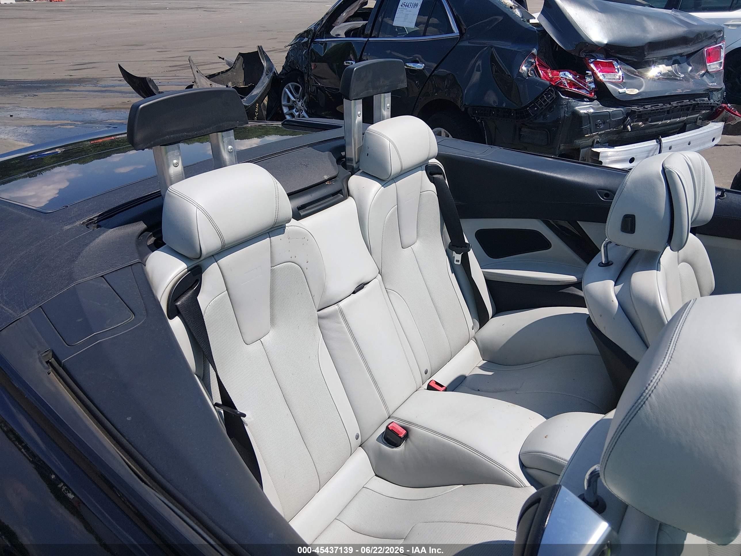 2015 Bmw M6   Черный vin: WBSLZ9C5XFD651449