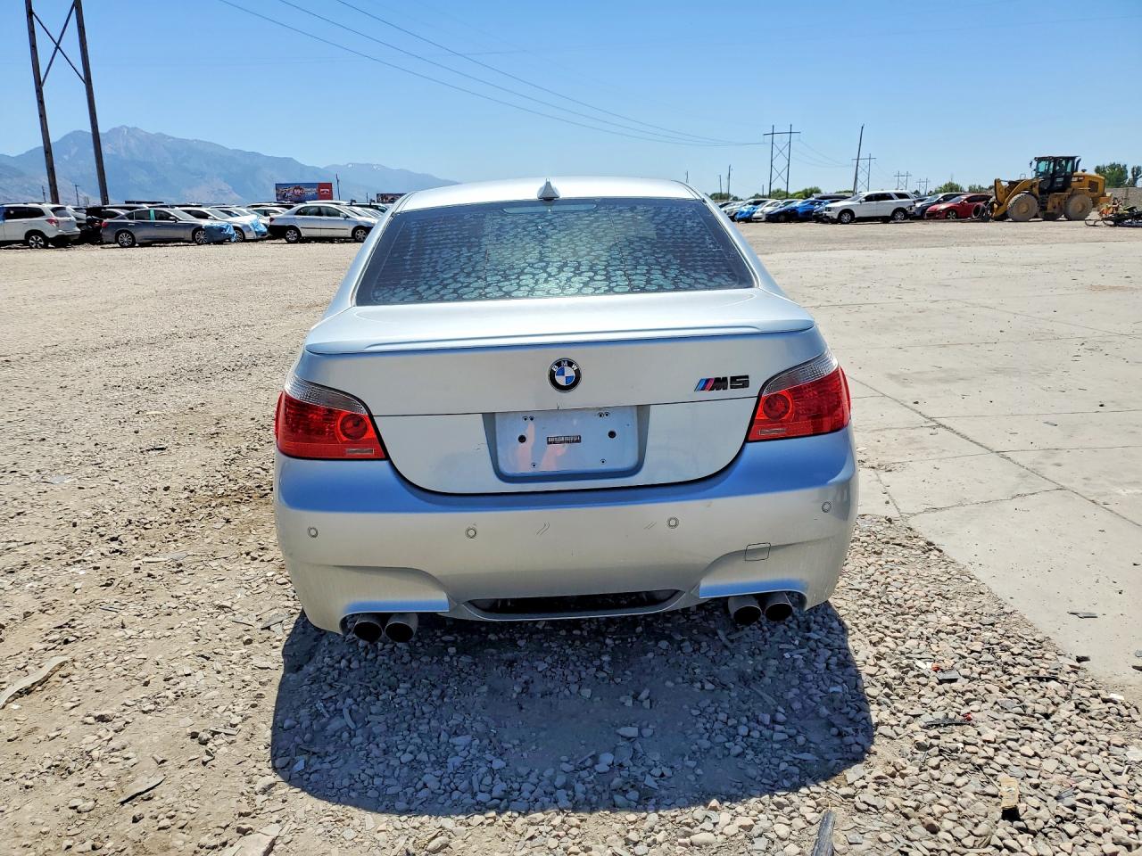 2006 Bmw M5 Silver vin: WBSNB93506CX06459