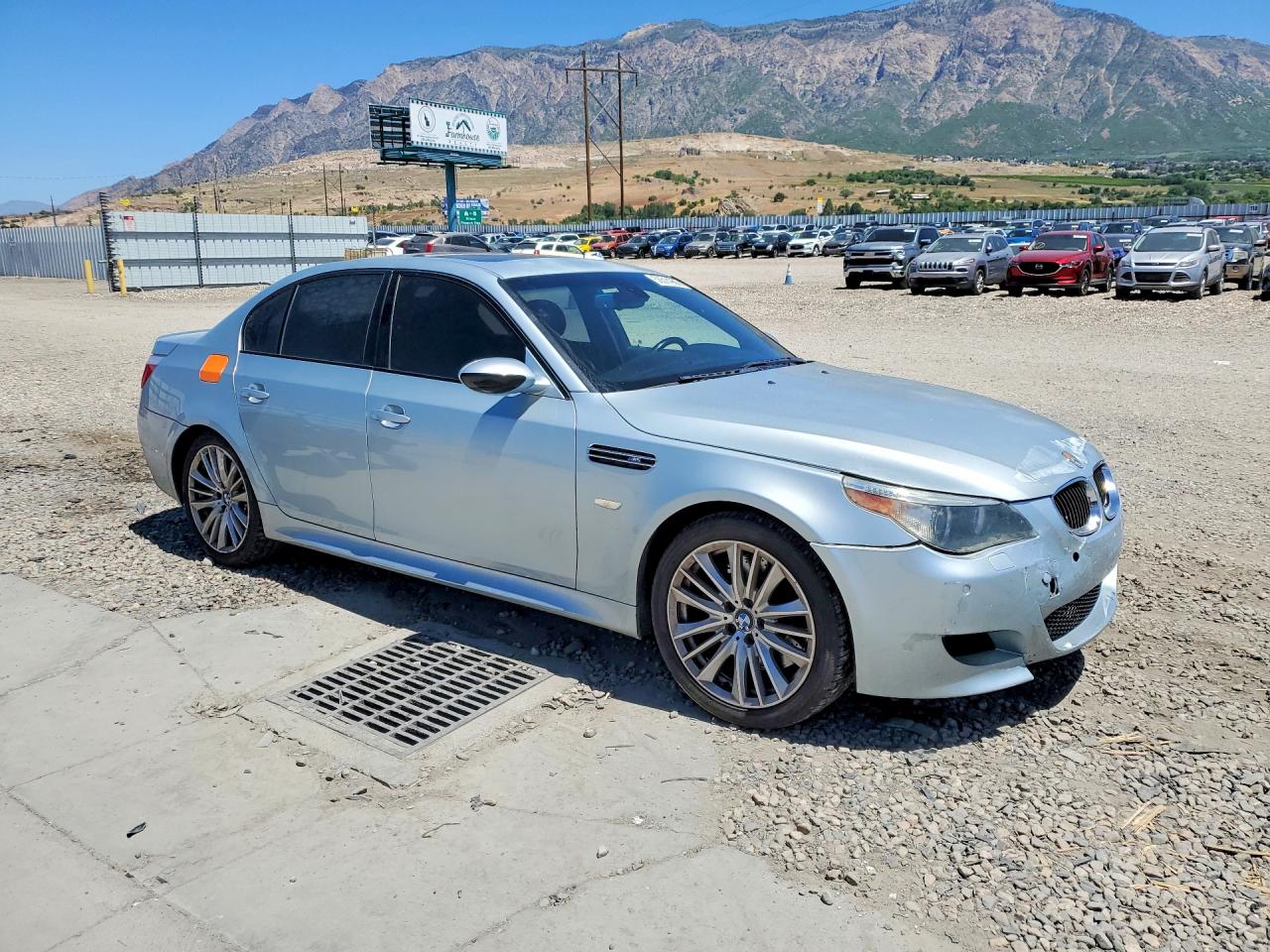 2006 Bmw M5 Silver vin: WBSNB93506CX06459