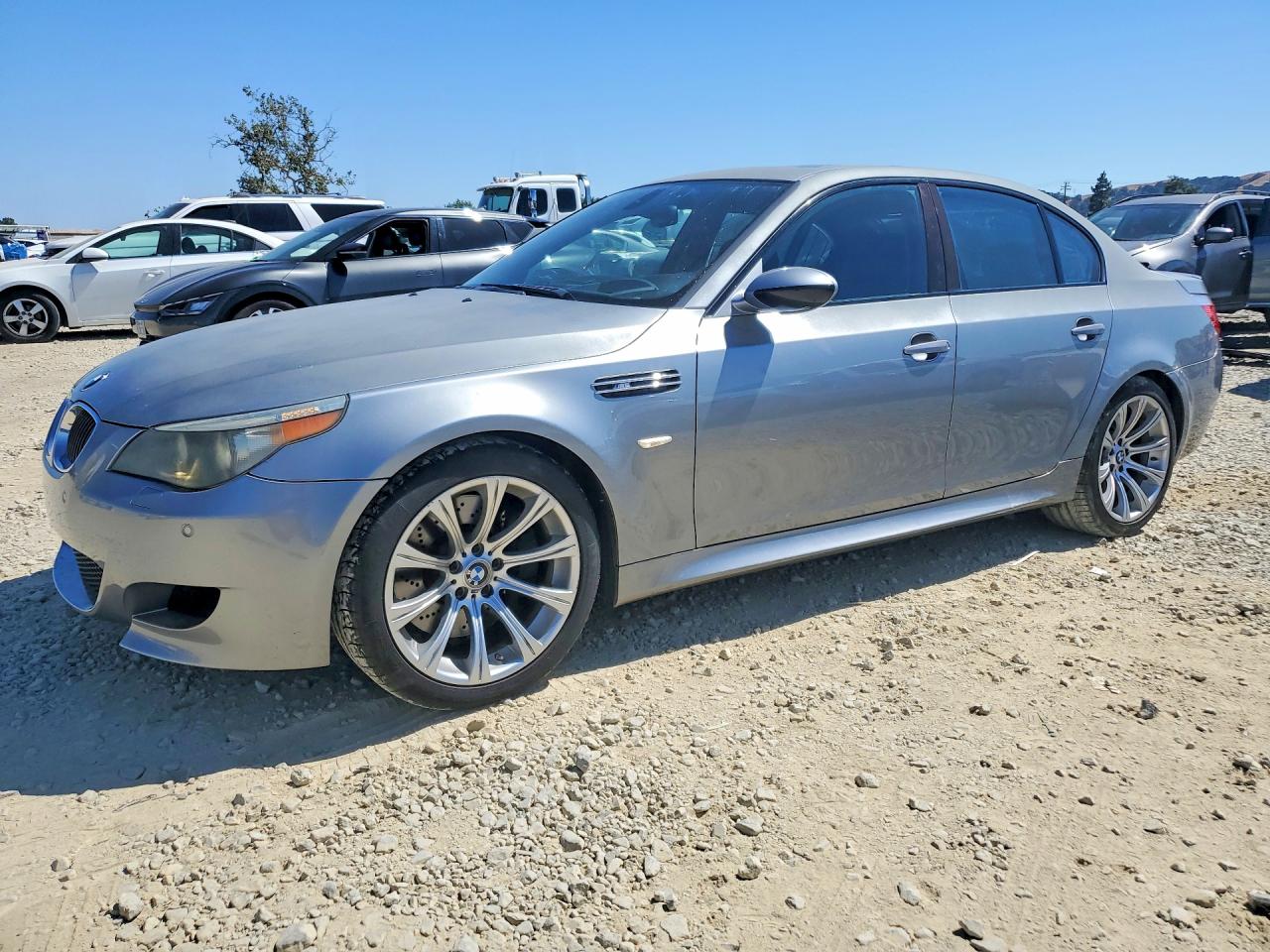 2007 Bmw M5 Silver vin: WBSNB93527CX07503
