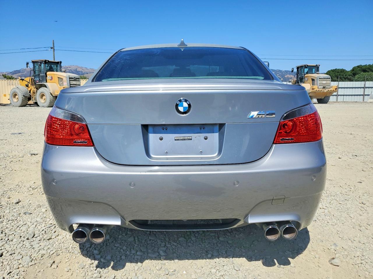 2007 Bmw M5 Silver vin: WBSNB93527CX07503