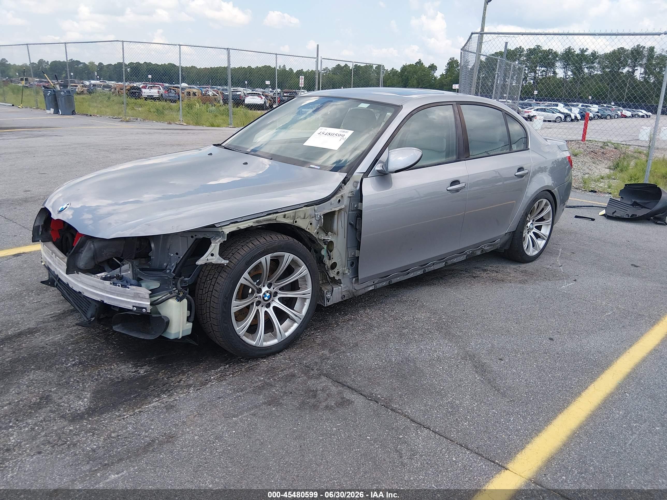 2006 Bmw M5   Серебряный vin: WBSNB93536B582712