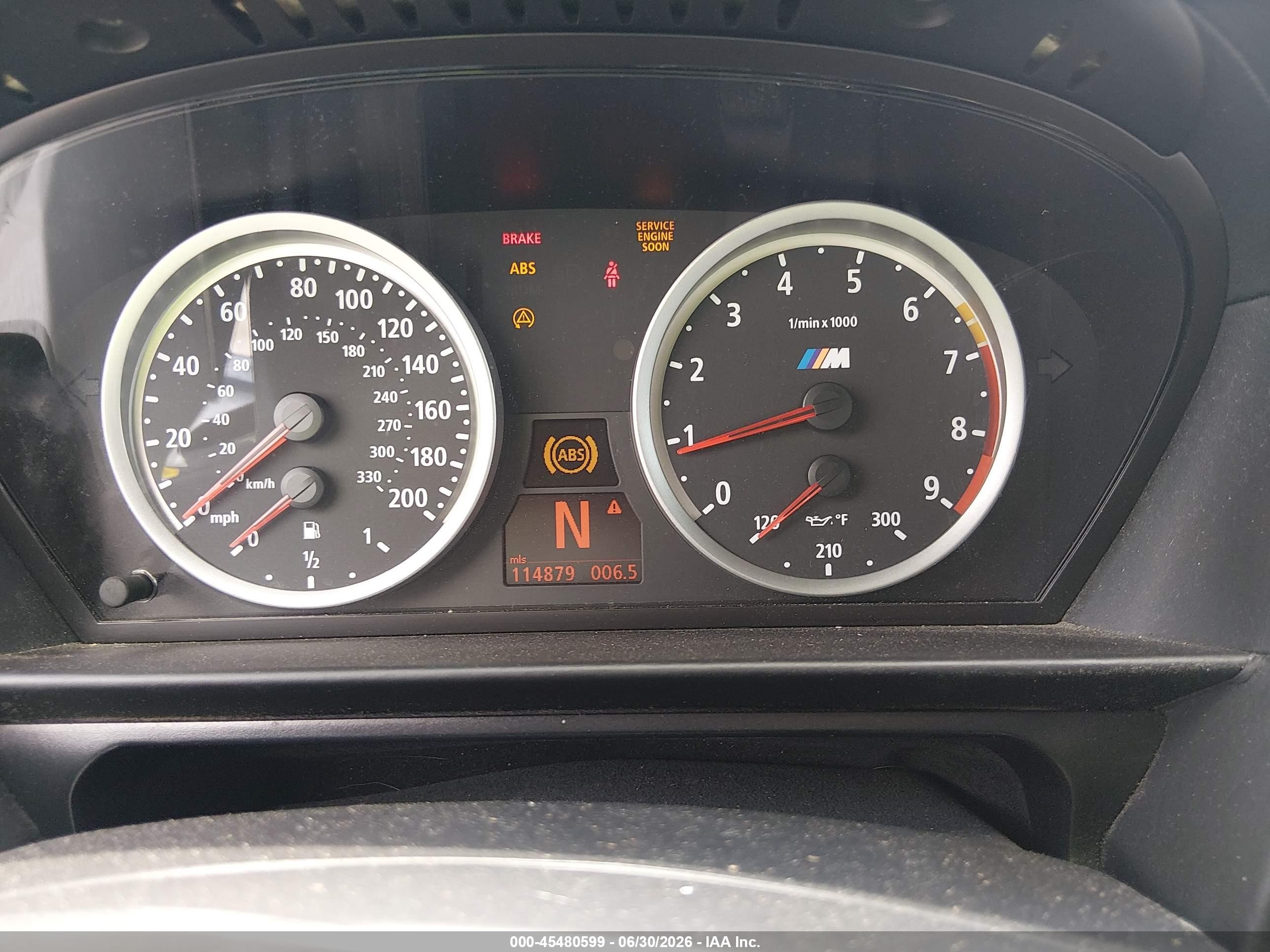 2006 Bmw M5   Серебряный vin: WBSNB93536B582712