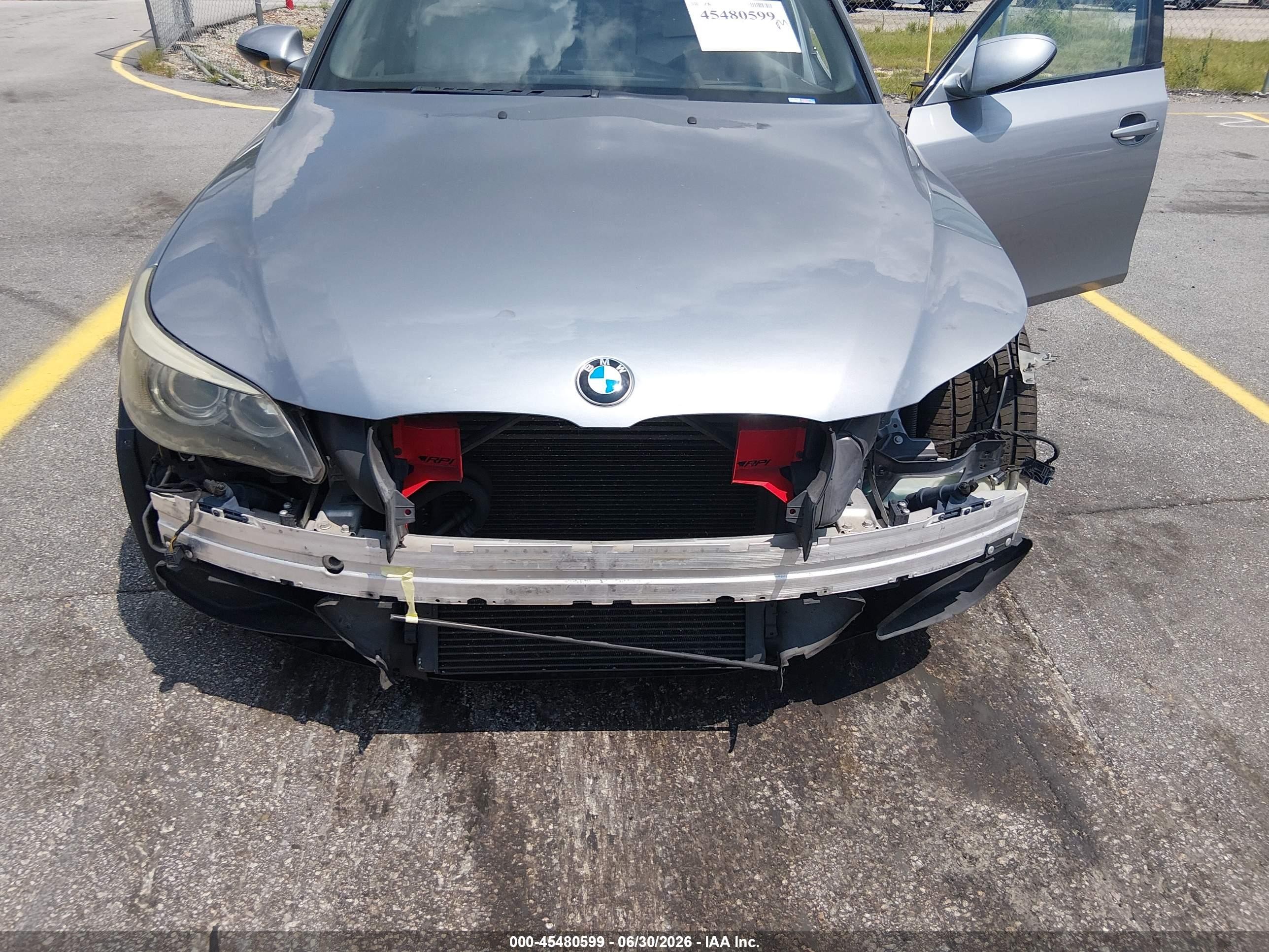 2006 Bmw M5   Серебряный vin: WBSNB93536B582712