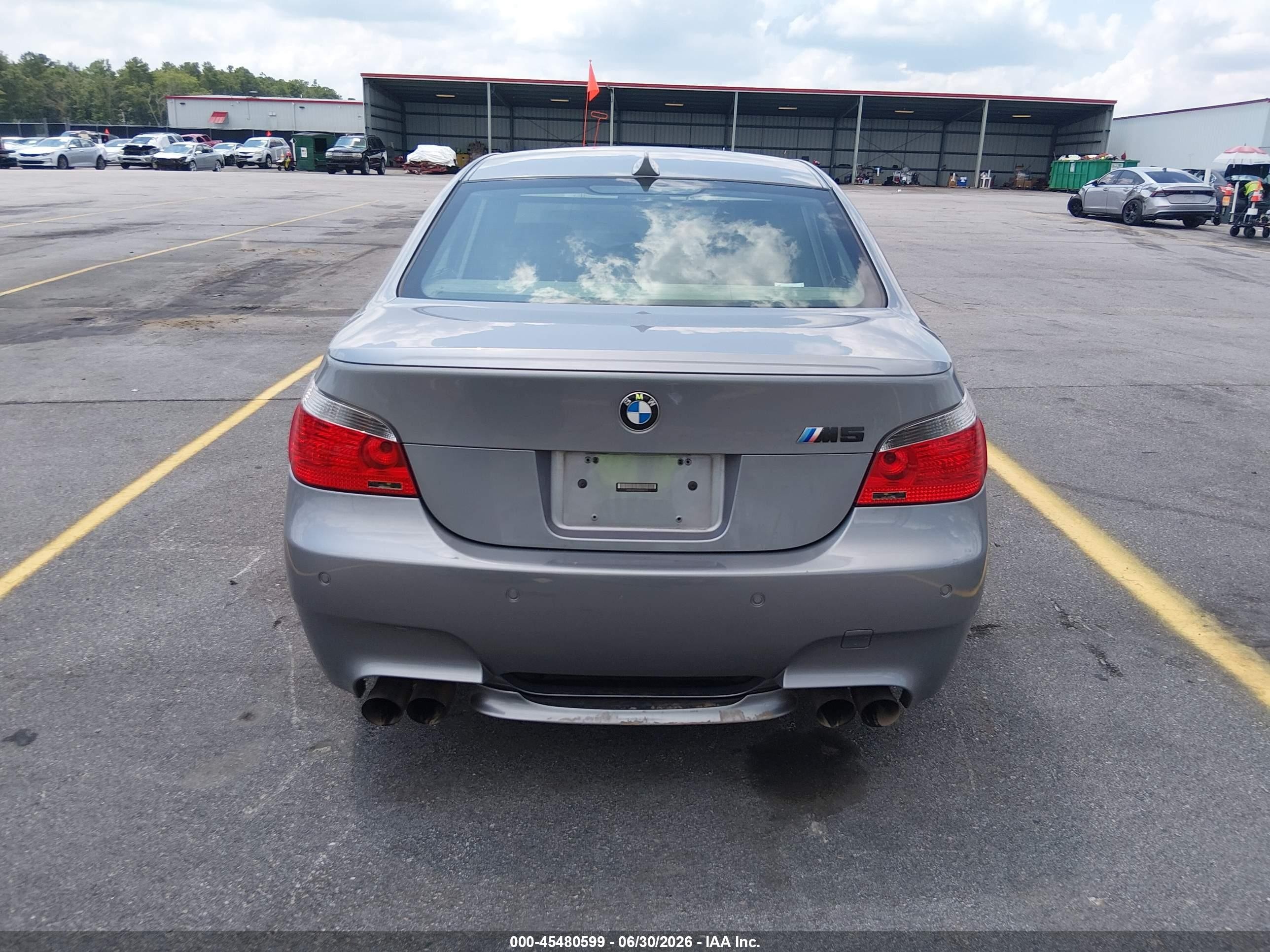 2006 Bmw M5   Серебряный vin: WBSNB93536B582712