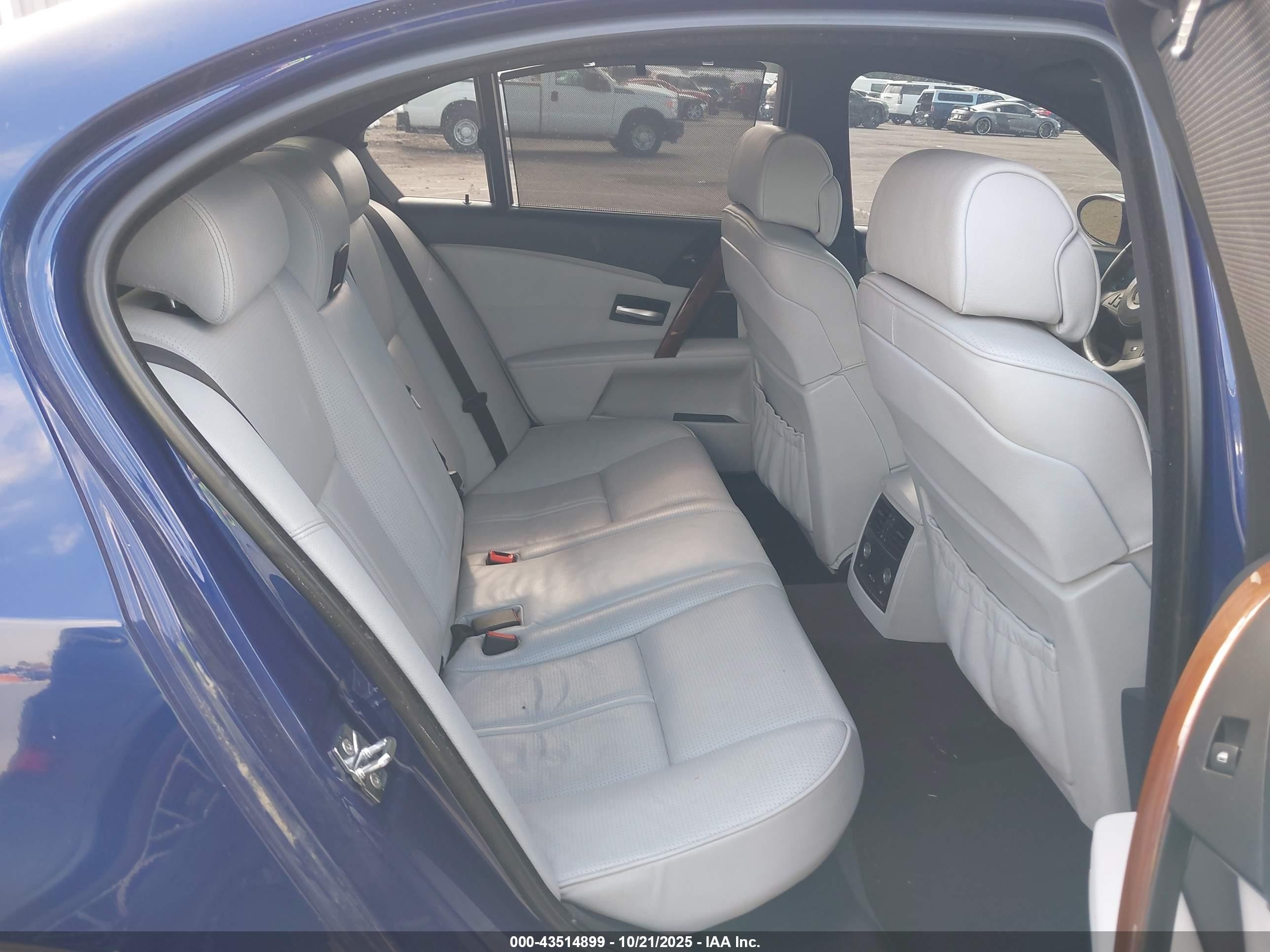 2007 Bmw M5   Синий vin: WBSNB93547CX06773