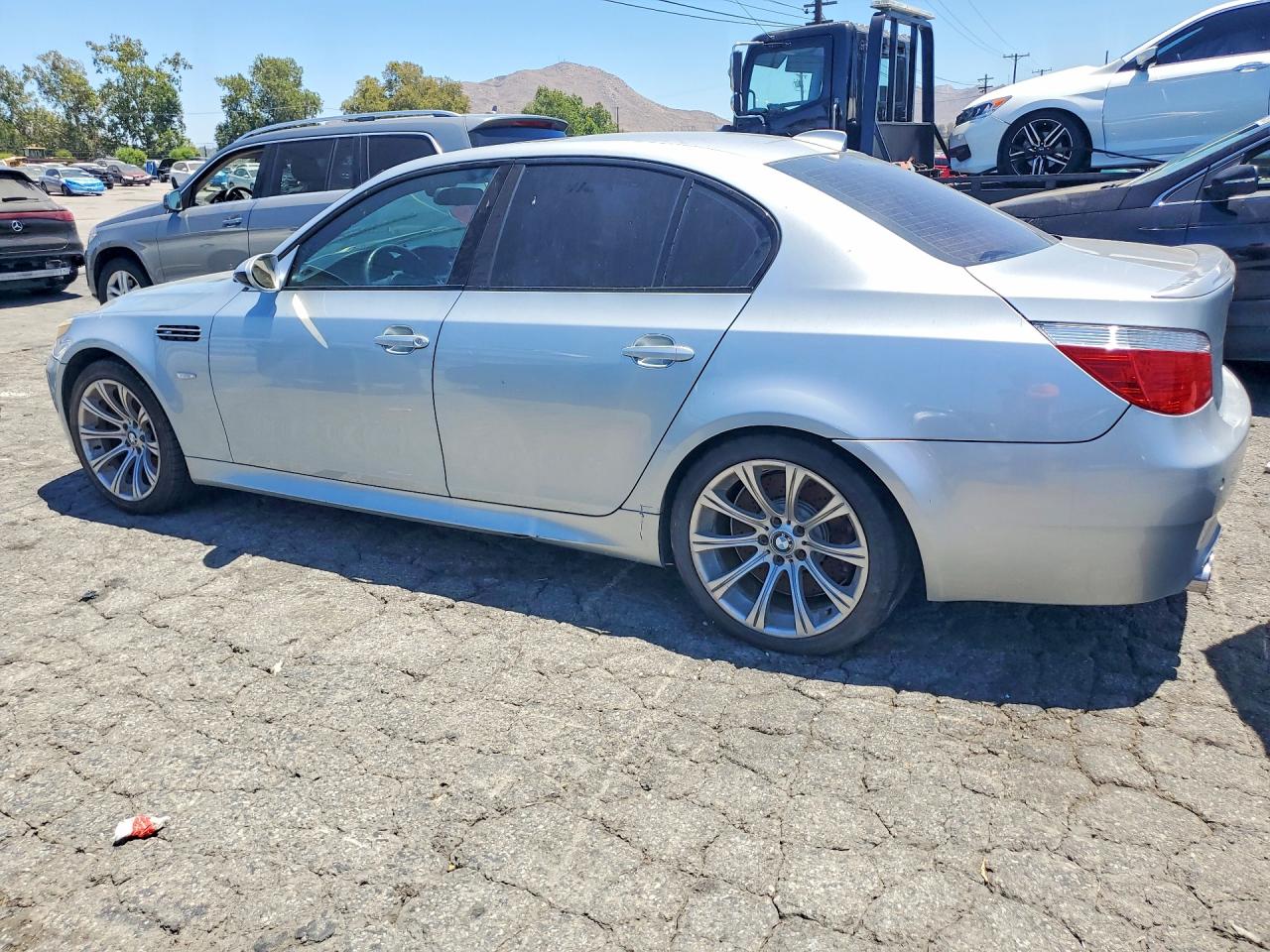 2006 Bmw M5 Silver vin: WBSNB93556B583179