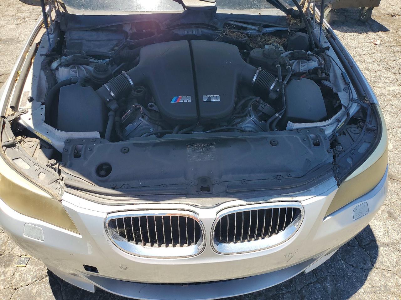 2006 Bmw M5 Silver vin: WBSNB93556B583179