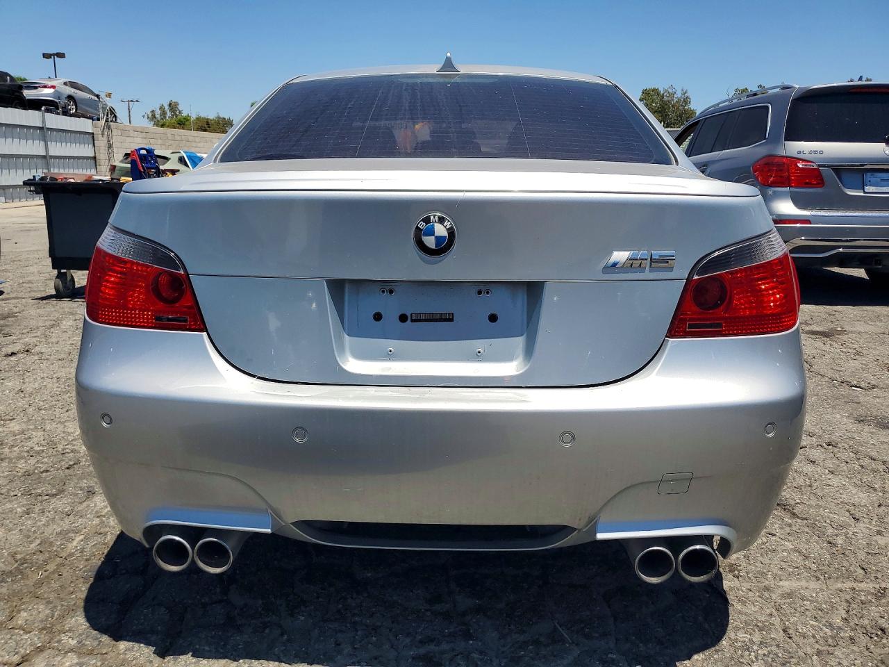 2006 Bmw M5 Silver vin: WBSNB93556B583179
