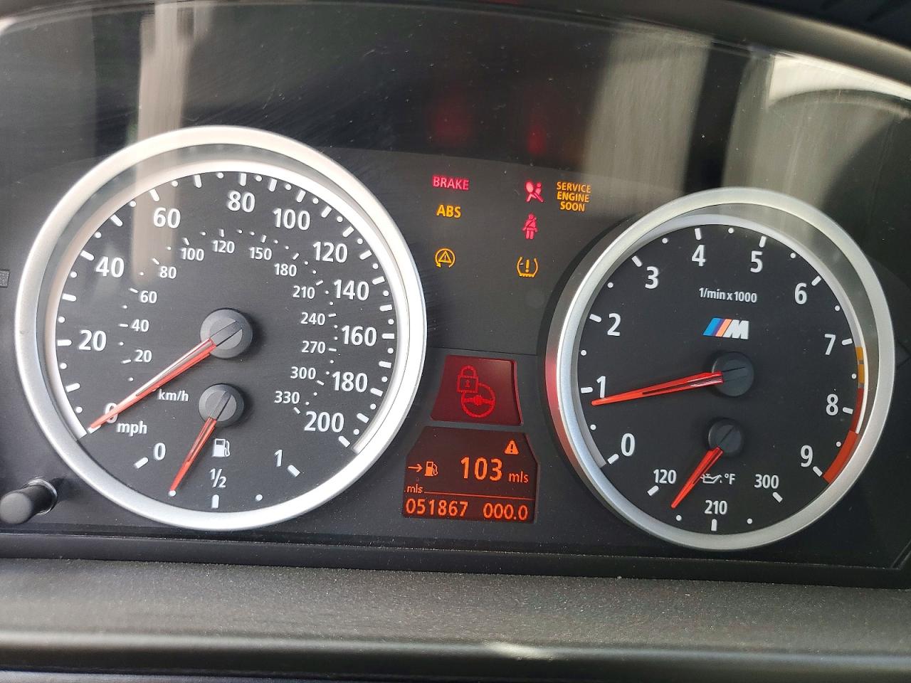 2007 Bmw M5 Silver vin: WBSNB93577CX07156