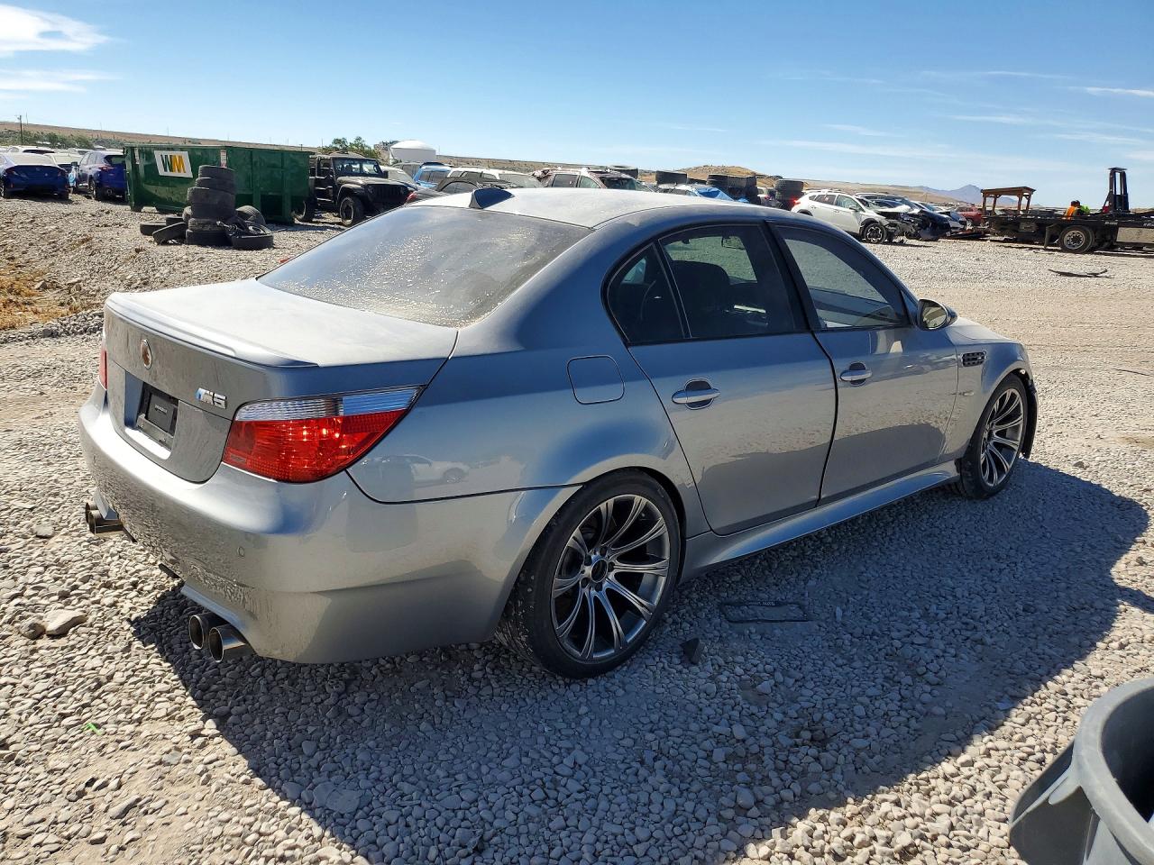 2007 Bmw M5 Silver vin: WBSNB93577CX07156