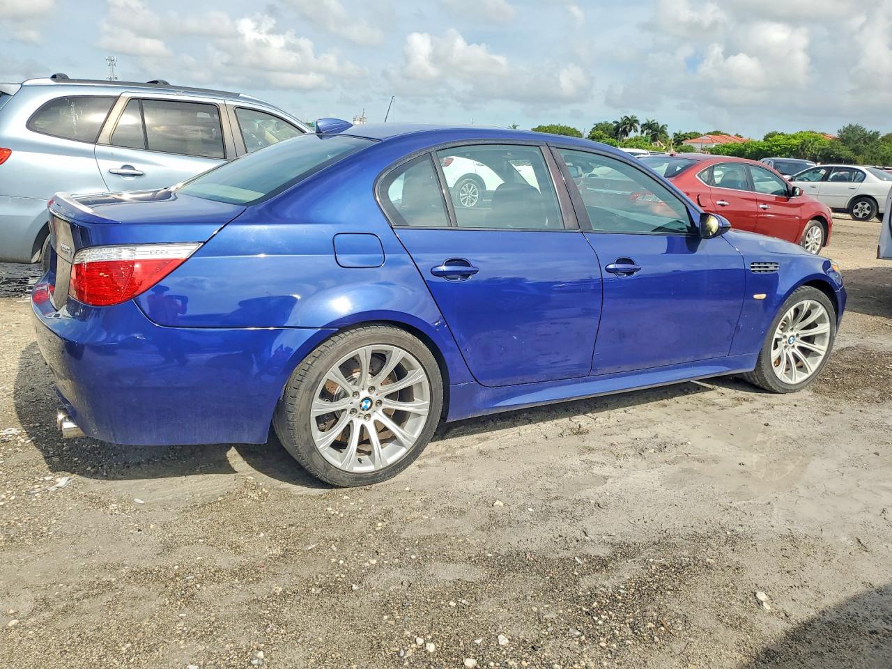 2006 Bmw M5 Blue vin: WBSNB93586B583726