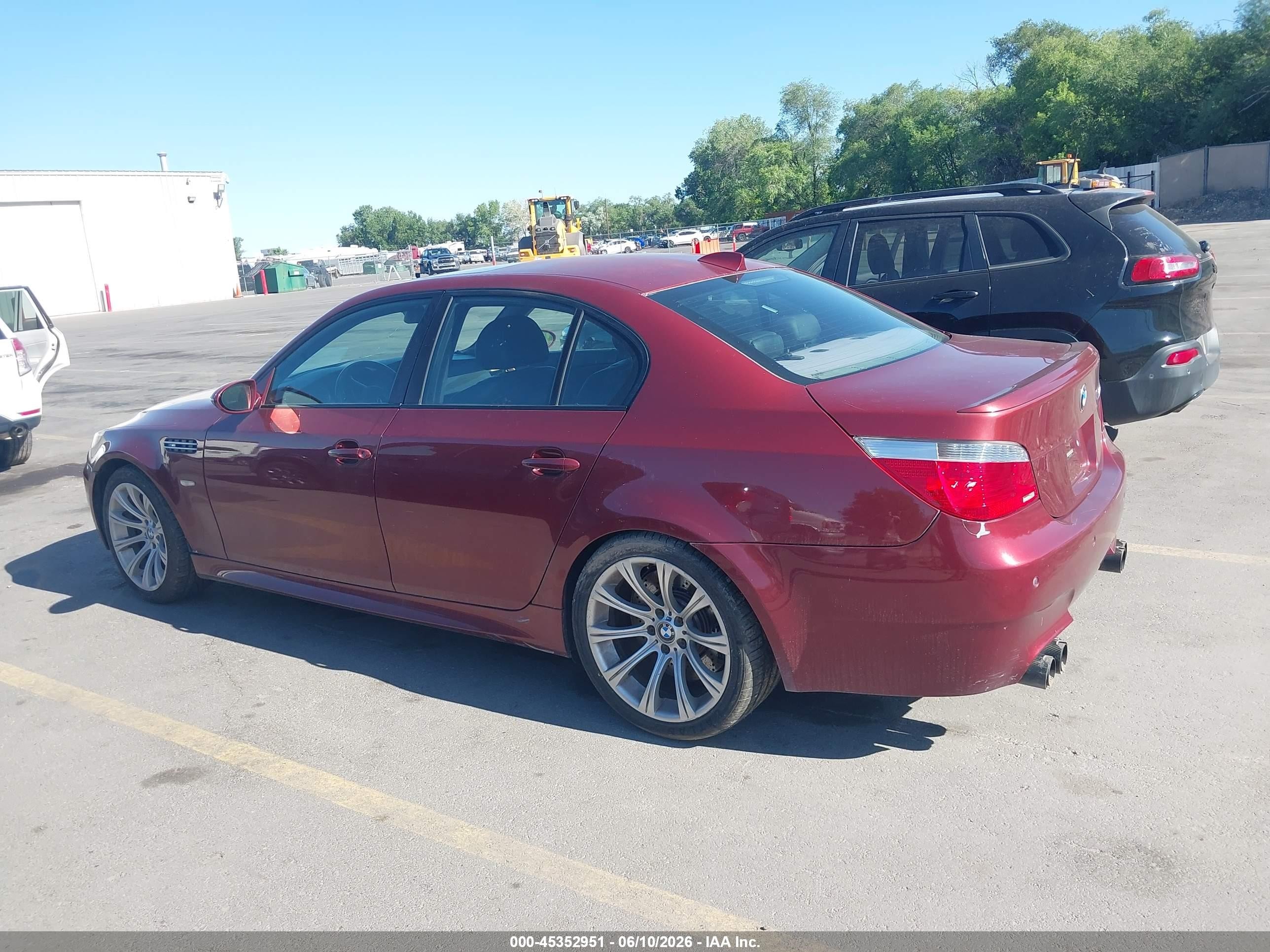 2006 Bmw M5 Burgundy vin: WBSNB935X6B582531