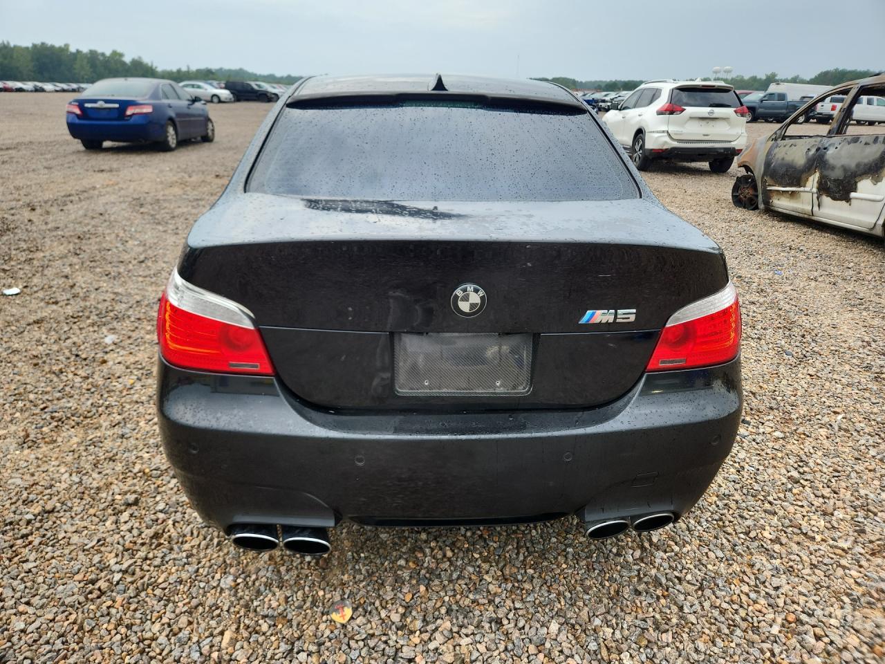 2010 Bmw M5 Черный vin: WBSNB9C50AC043192