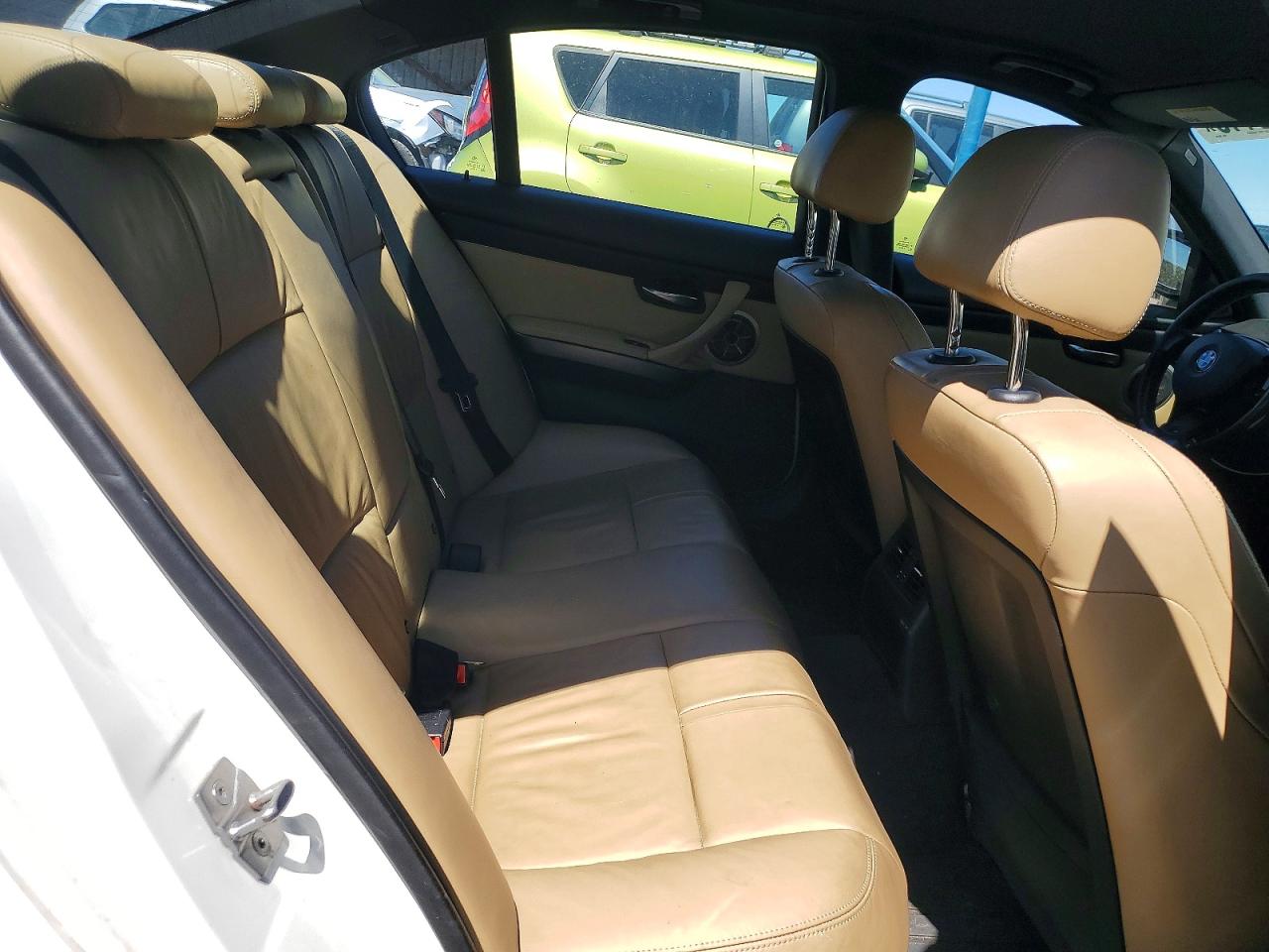 2011 Bmw M3 White vin: WBSPM9C50BE203354