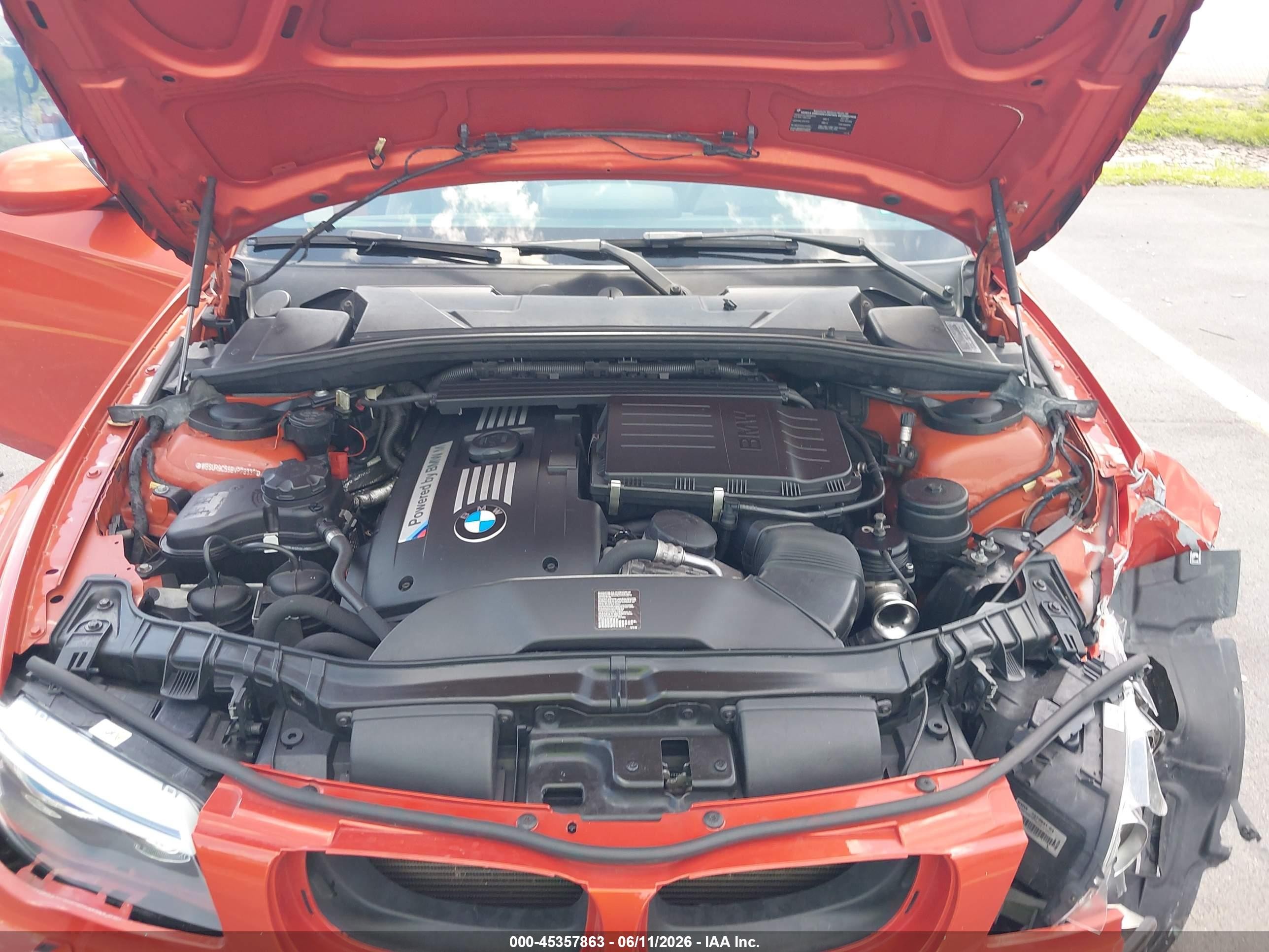 2011 Bmw 1 Series M   Orange vin: WBSUR9C59BVP76337