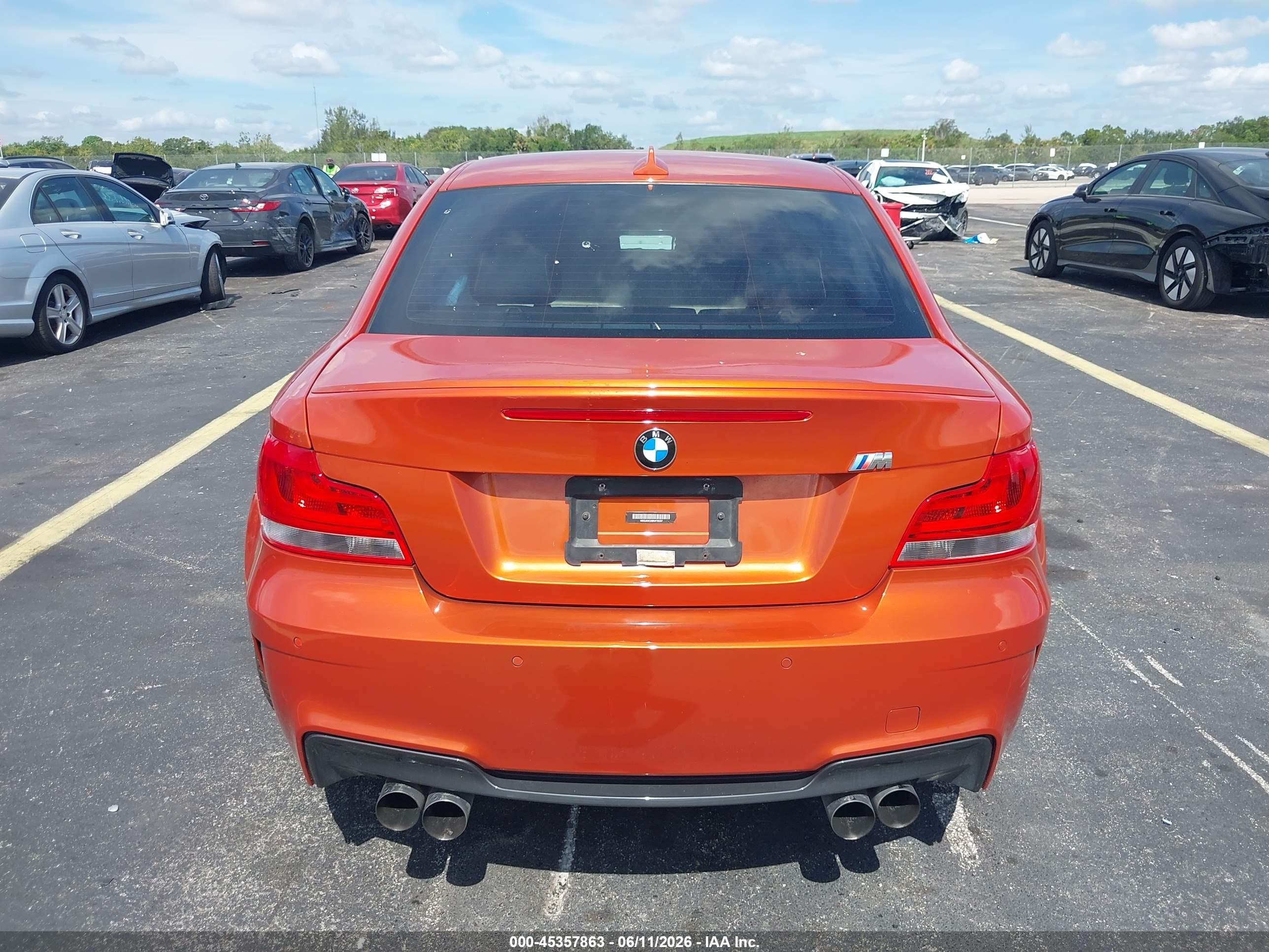 2011 Bmw 1 Series M   Orange vin: WBSUR9C59BVP76337