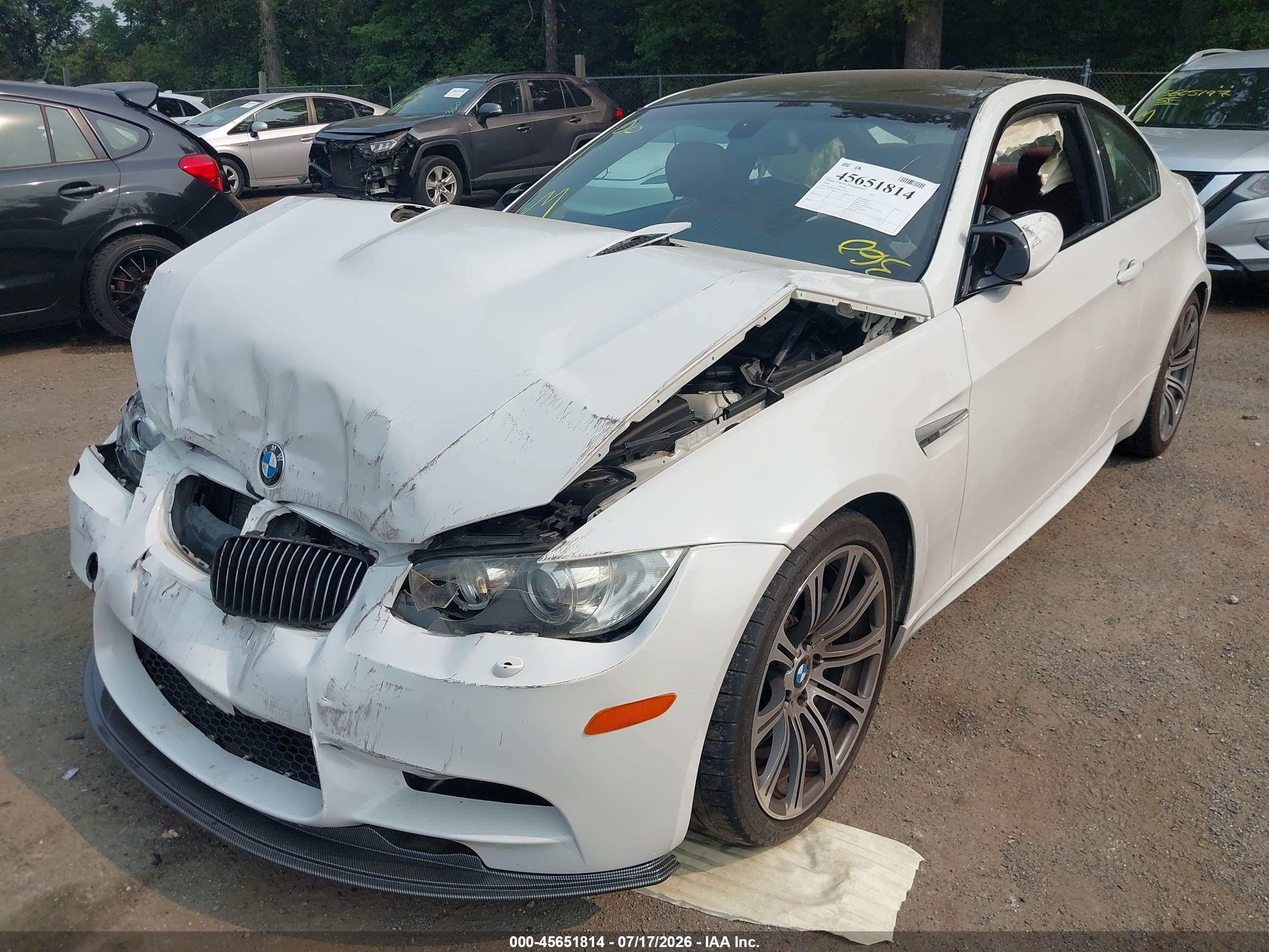 2008 Bmw M3   White vin: WBSWD93548PY42376