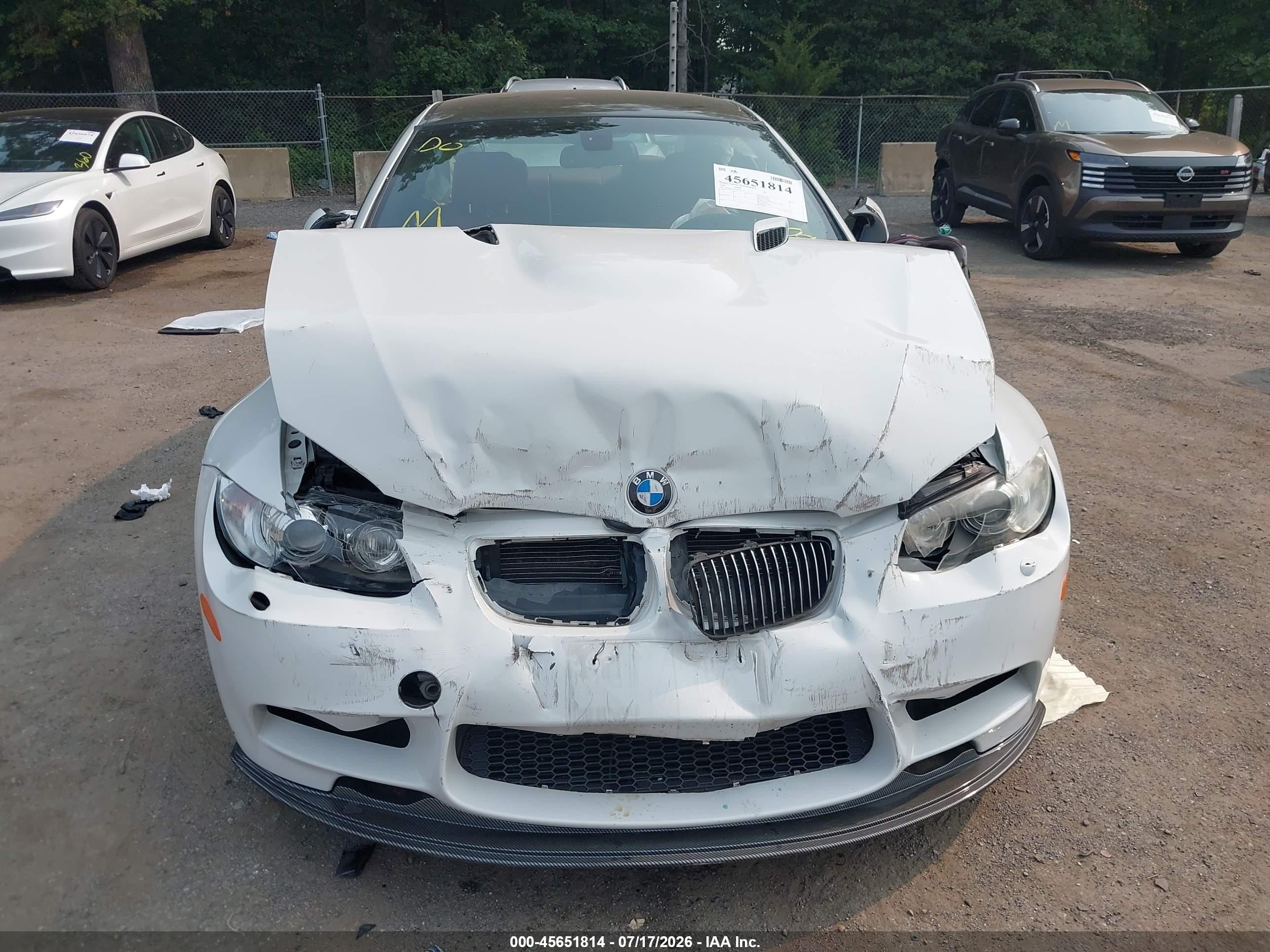 2008 Bmw M3   White vin: WBSWD93548PY42376