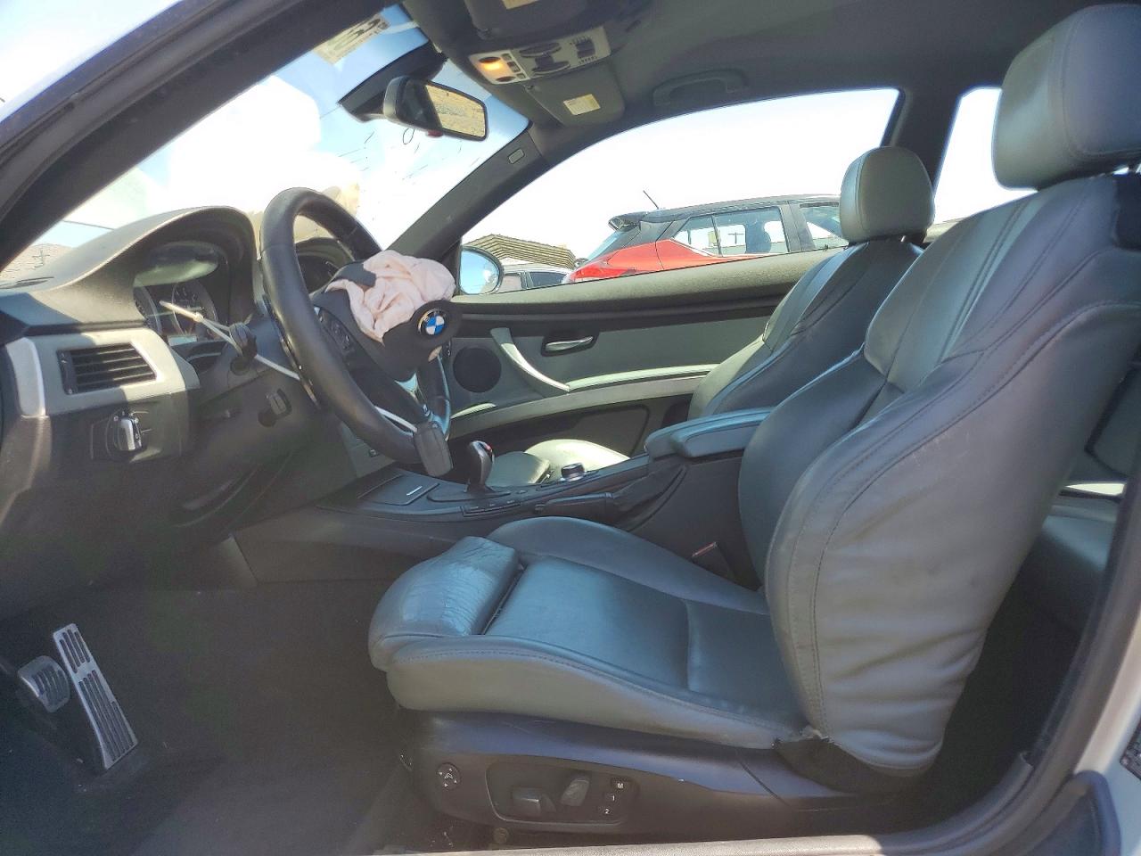 2009 Bmw M3 Silver vin: WBSWD93549PY43836