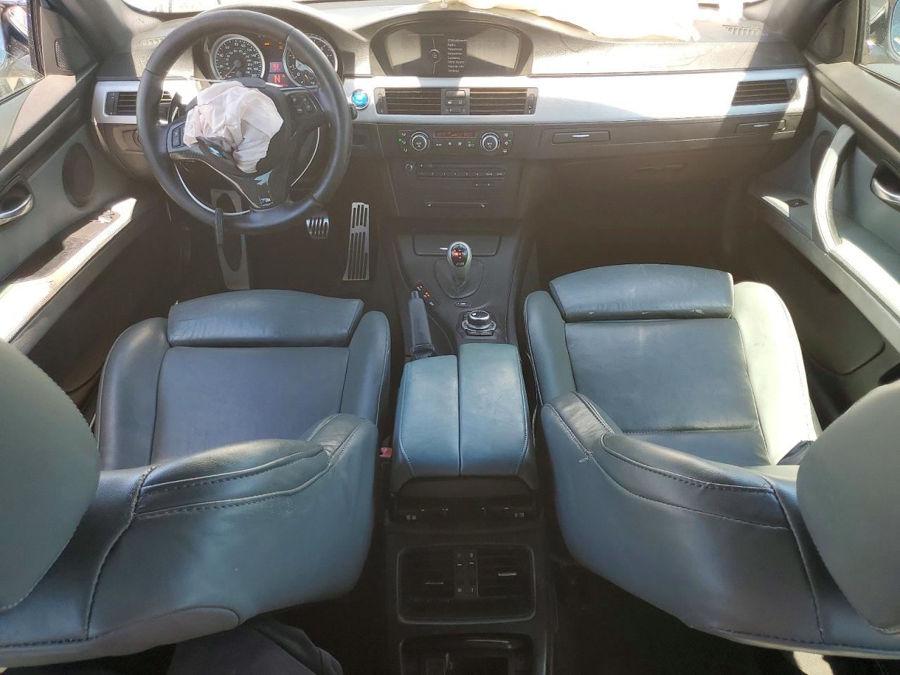2009 Bmw M3 Silver vin: WBSWD93549PY43836