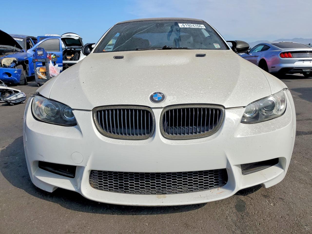 2009 Bmw M3 White vin: WBSWD93579P361829