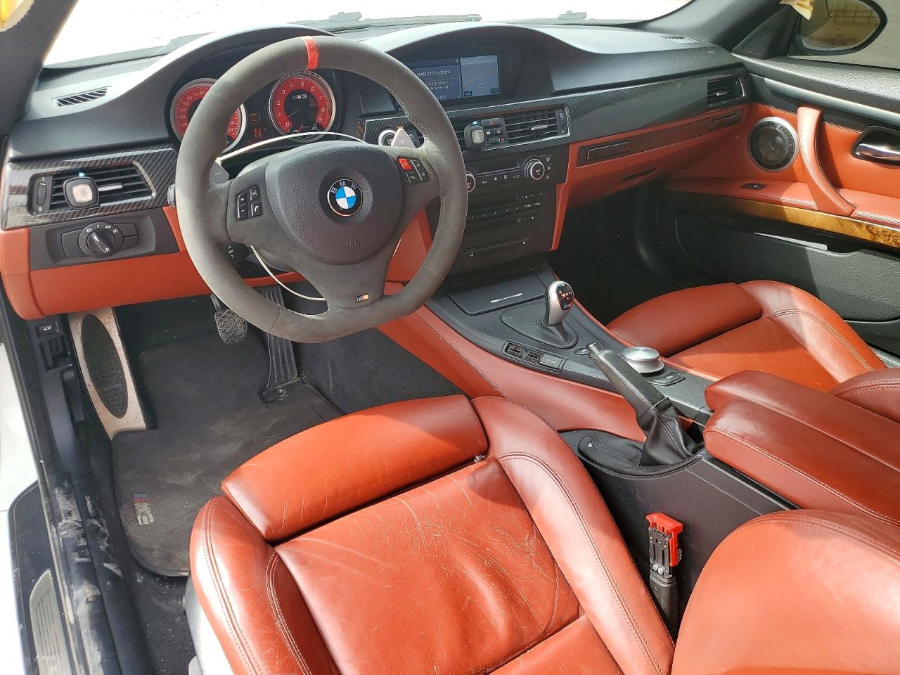 2008 Bmw M3 Белый vin: WBSWD93598PY42423