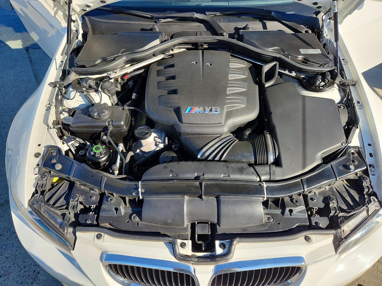2010 Bmw M3 White vin: WBSWD9C59AP363389