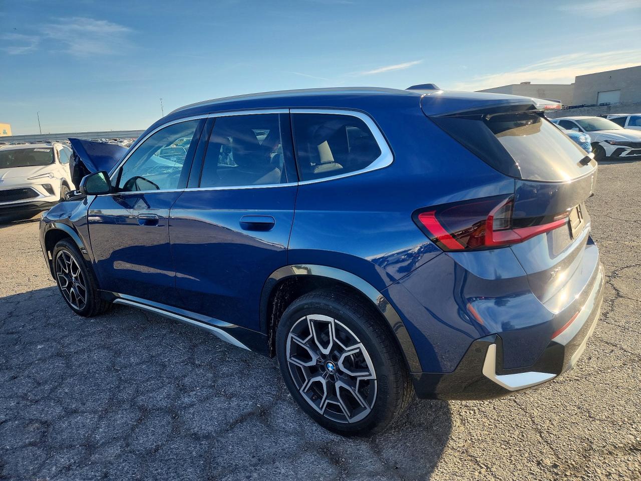 2025 Bmw X1 Xdrive28i Blue vin: WBX73EF00S5141721