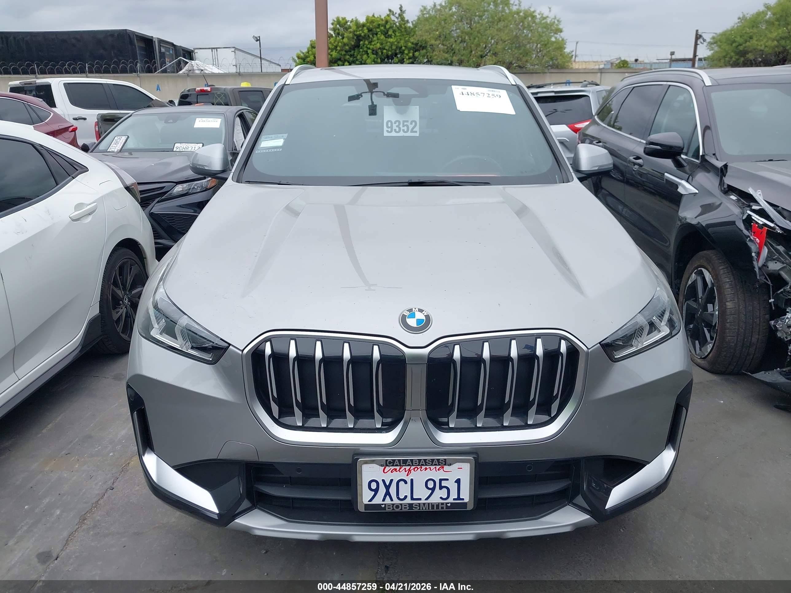2025 Bmw X1 Xdrive28i Silver vin: WBX73EF03S5158478
