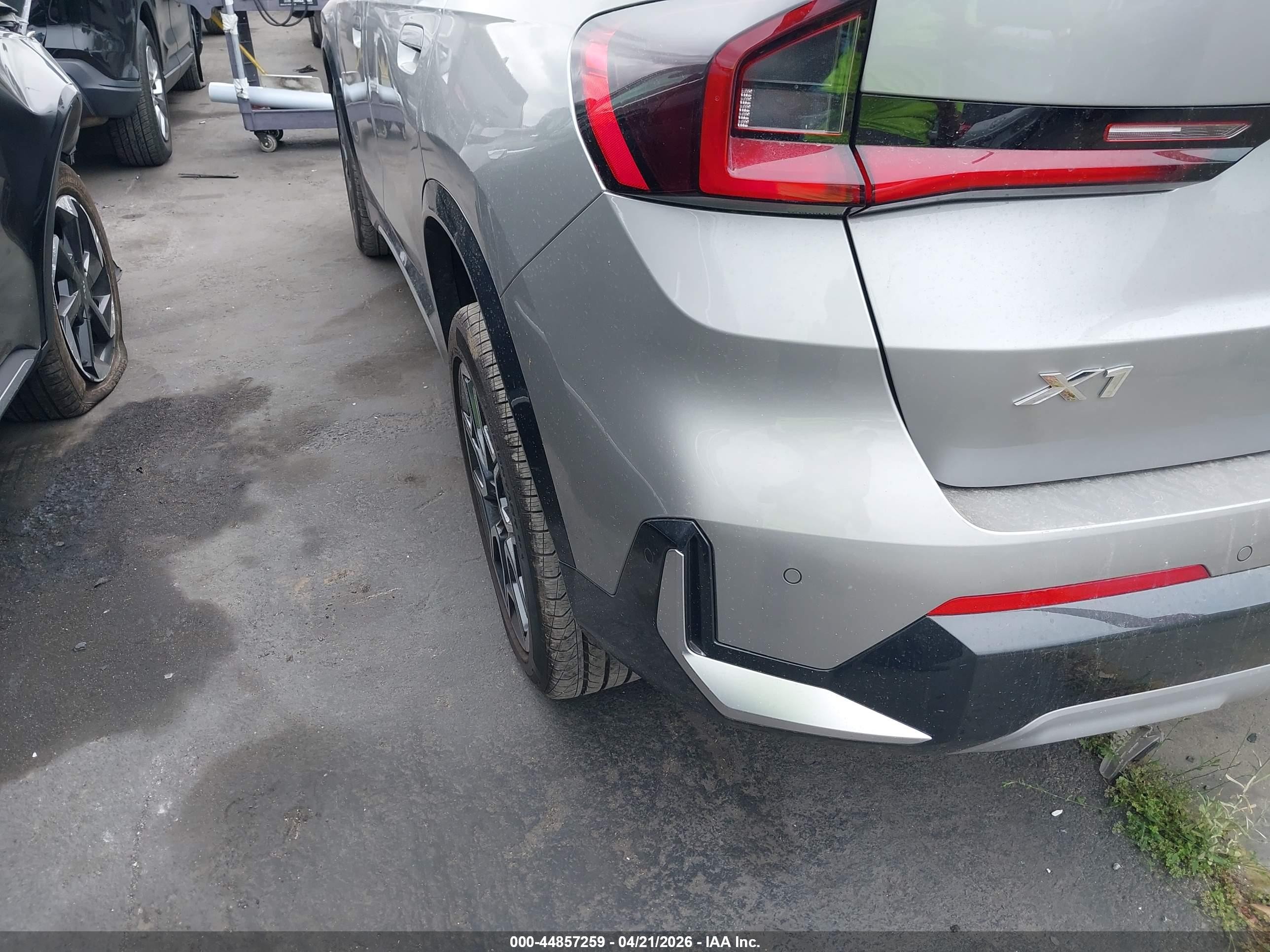 2025 Bmw X1 Xdrive28i Silver vin: WBX73EF03S5158478