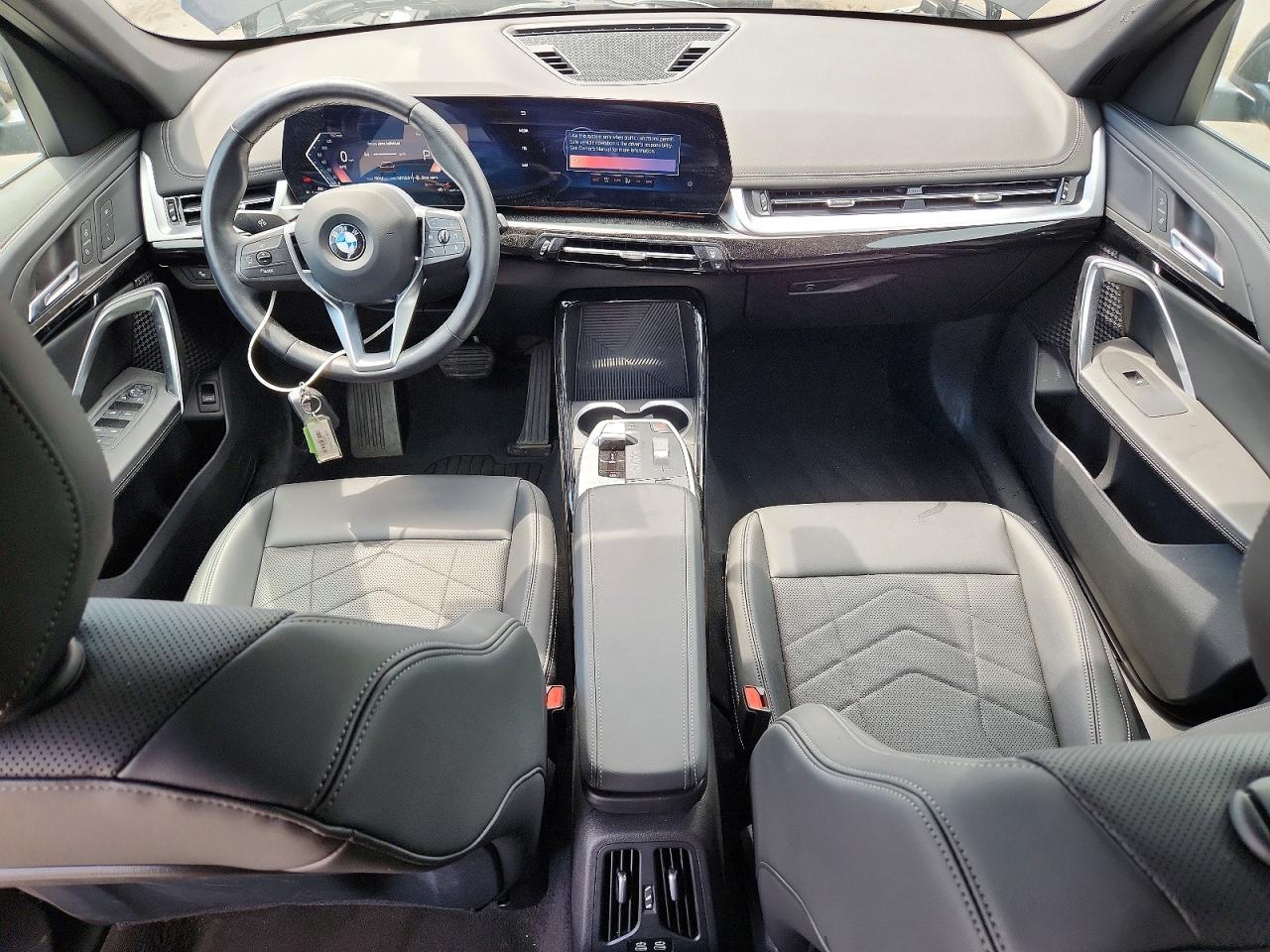 2025 Bmw X1 Xdrive28i Черный vin: WBX73EF06S5261104