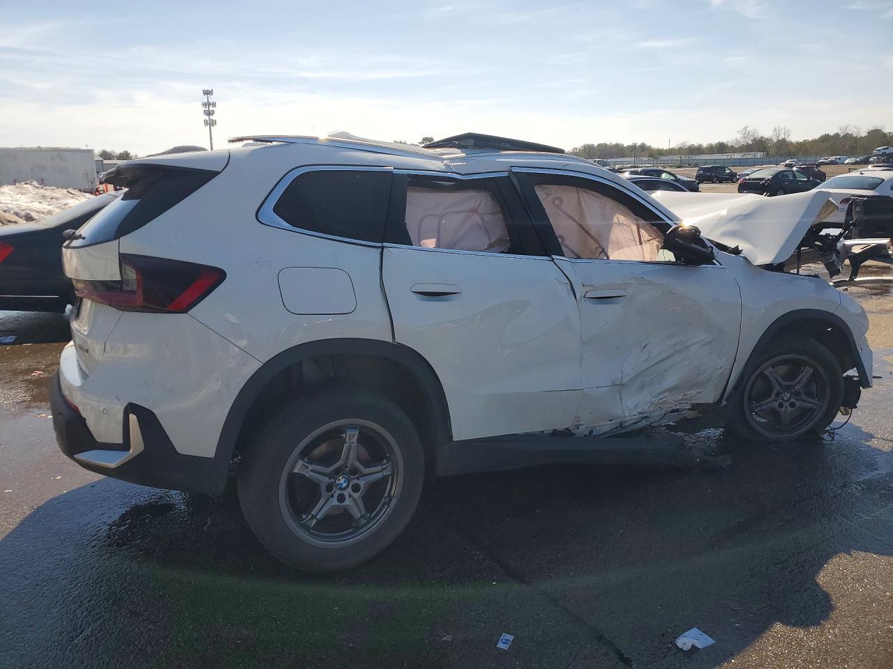 2023 Bmw X1 Xdrive28i White vin: WBX73EF09P5Y02654