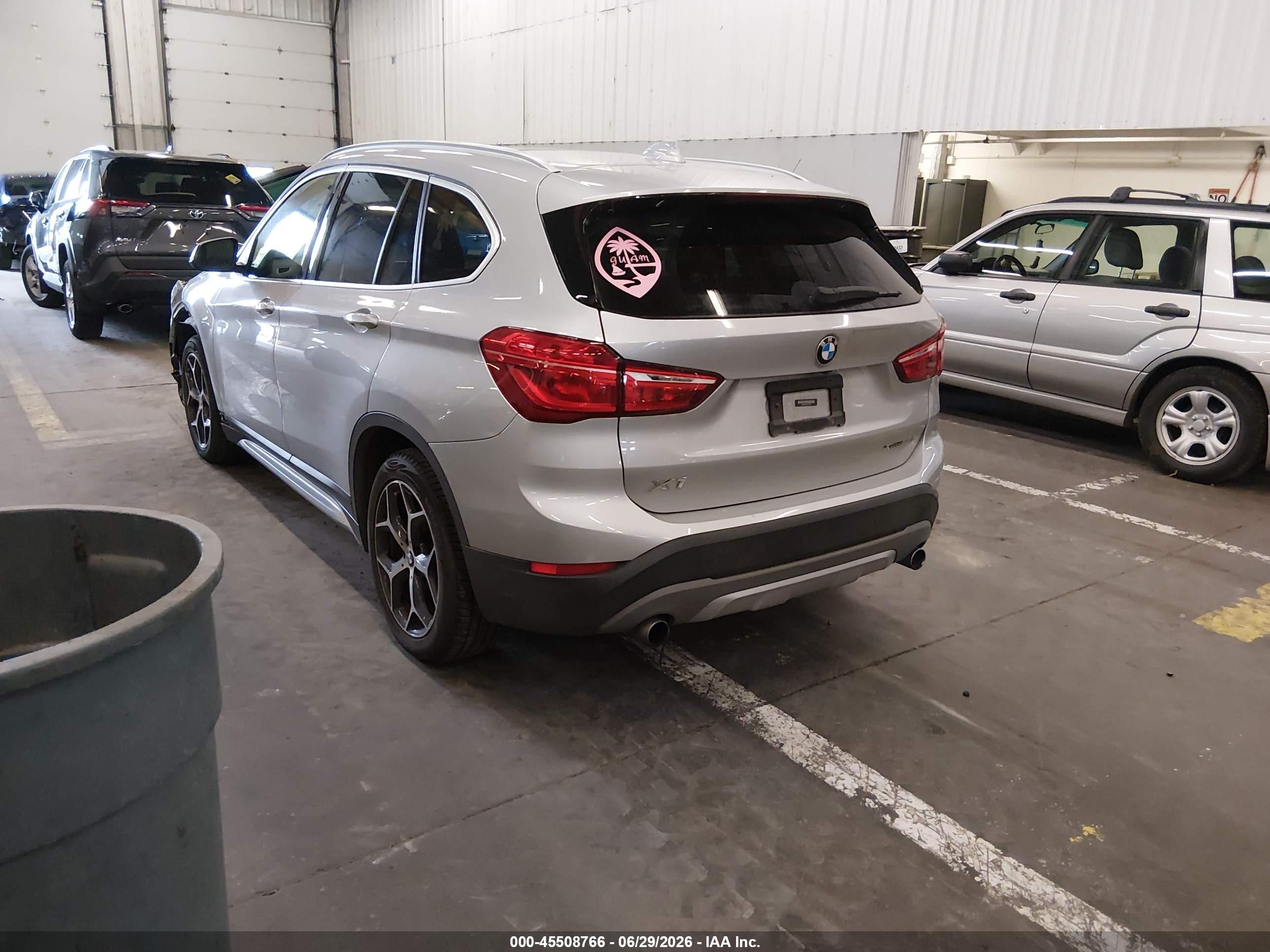 2018 Bmw X1 Xdrive28i Silver vin: WBXHT3C30J5L34361