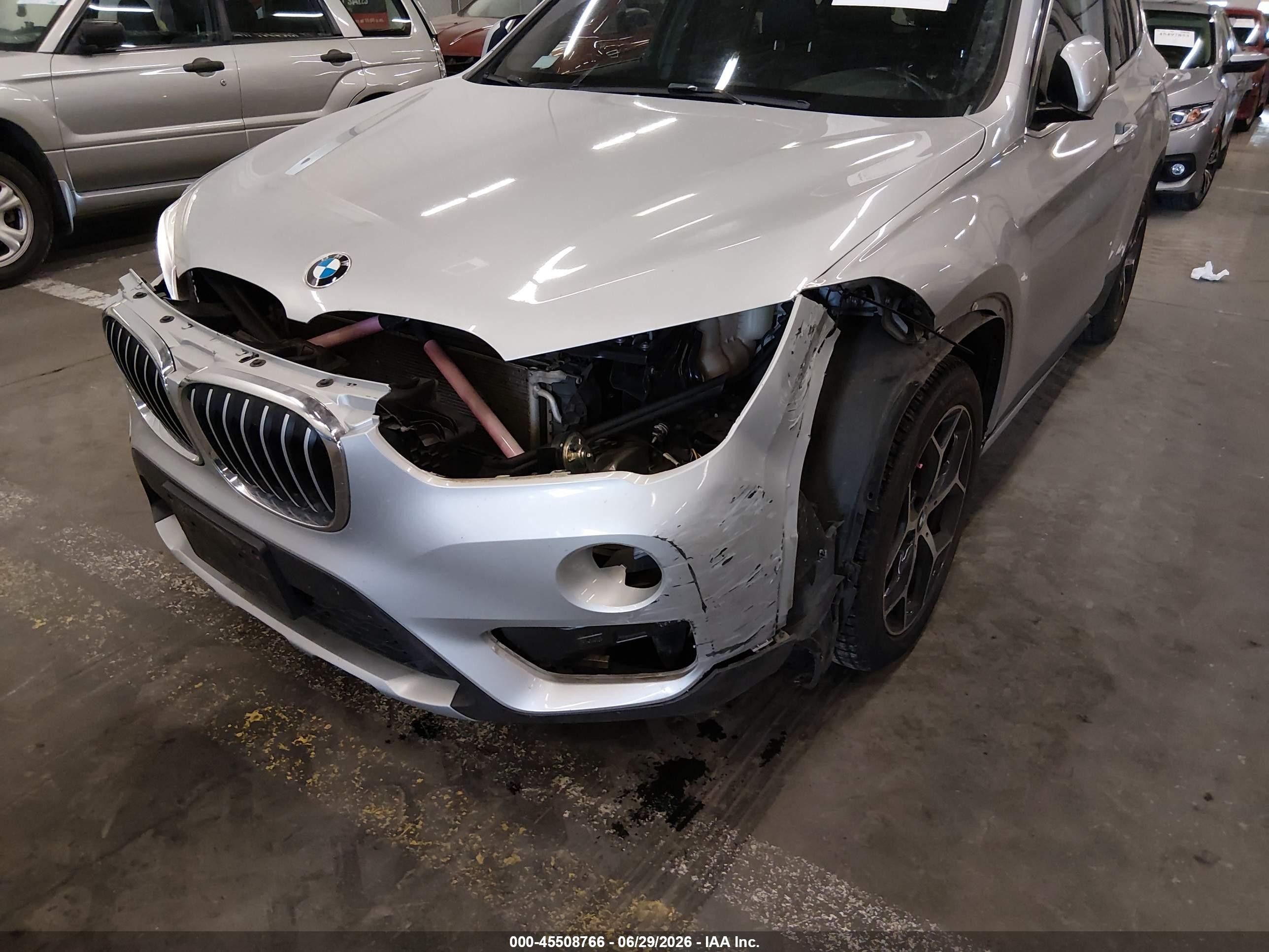 2018 Bmw X1 Xdrive28i Silver vin: WBXHT3C30J5L34361
