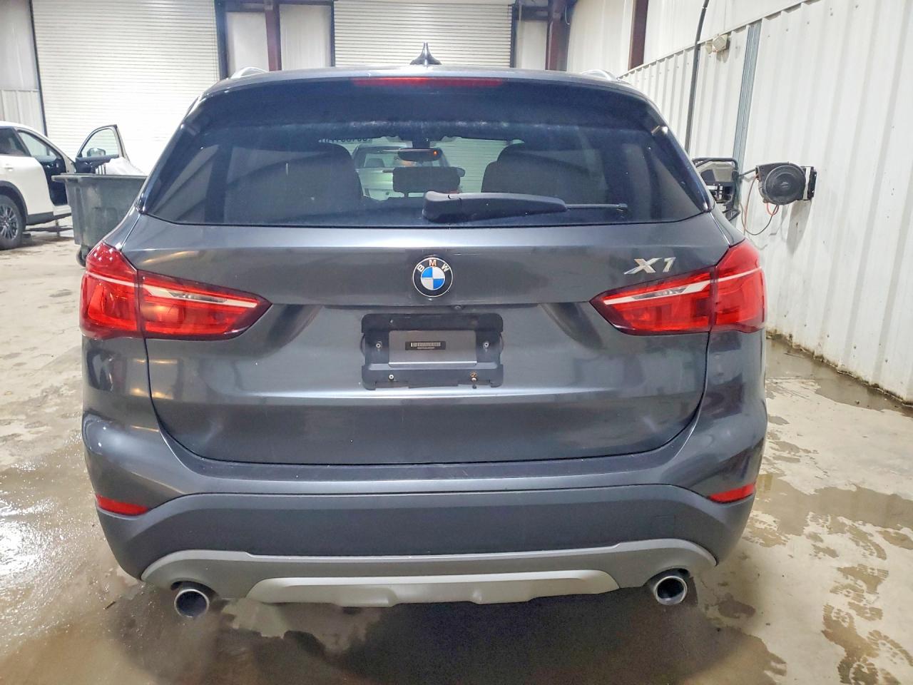 2018 Bmw X1 Xdrive28i Gray vin: WBXHT3C32J5K30941