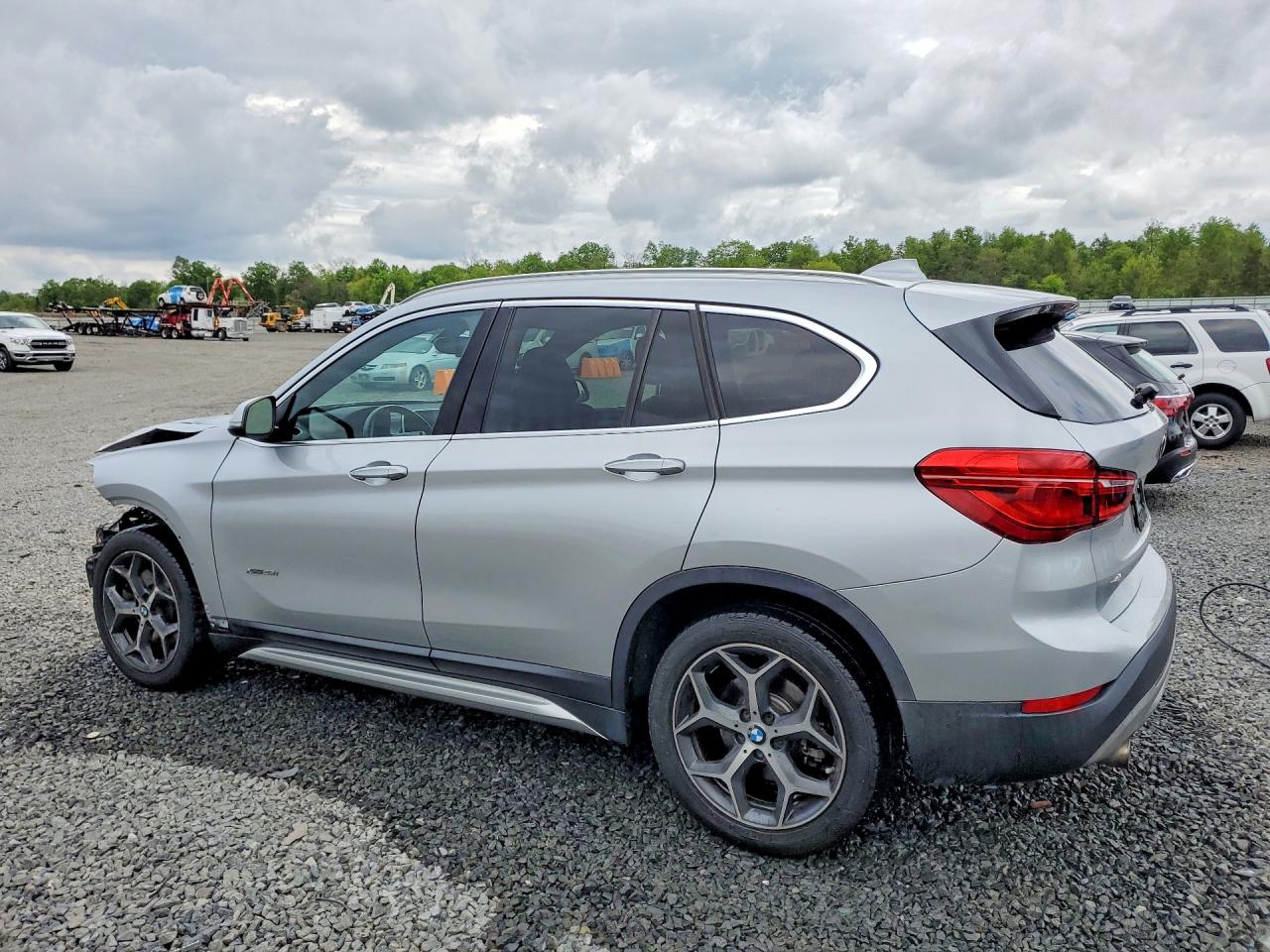 2018 Bmw X1 Xdrive28i Silver vin: WBXHT3C36J5F93195