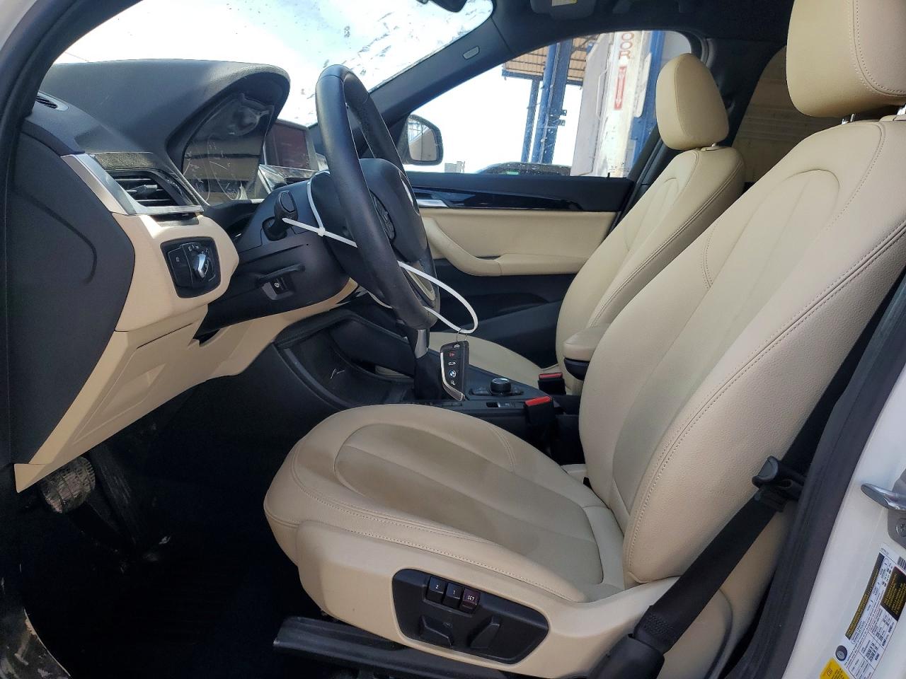2018 Bmw X1 Xdrive28i White vin: WBXHT3C37J5L24779