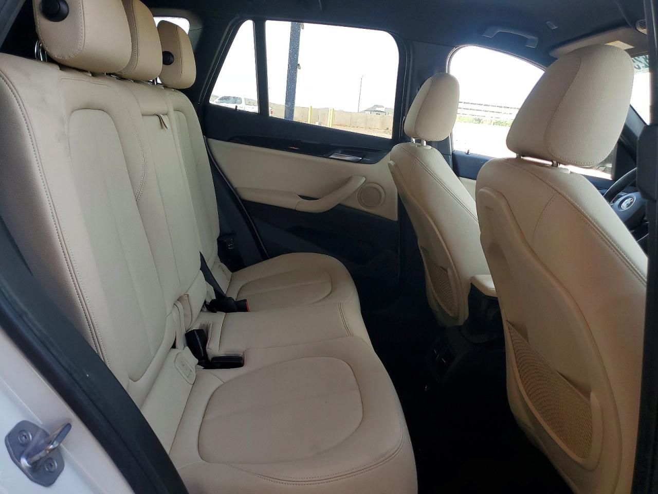 2018 Bmw X1 Xdrive28i White vin: WBXHT3C37J5L24779