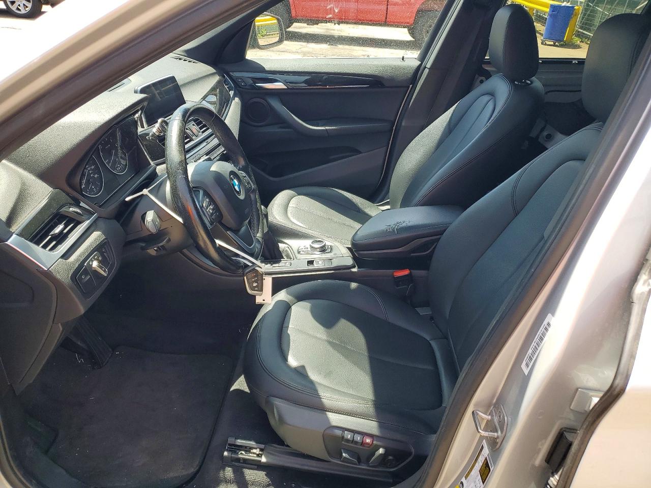 2018 Bmw X1 Xdrive28i Silver vin: WBXHT3C38J5F93201