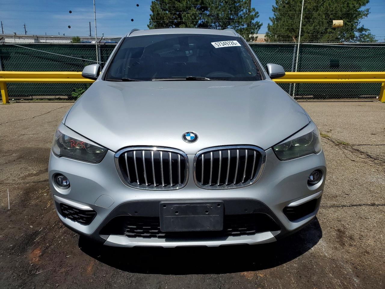 2018 Bmw X1 Xdrive28i Silver vin: WBXHT3C38J5F93201