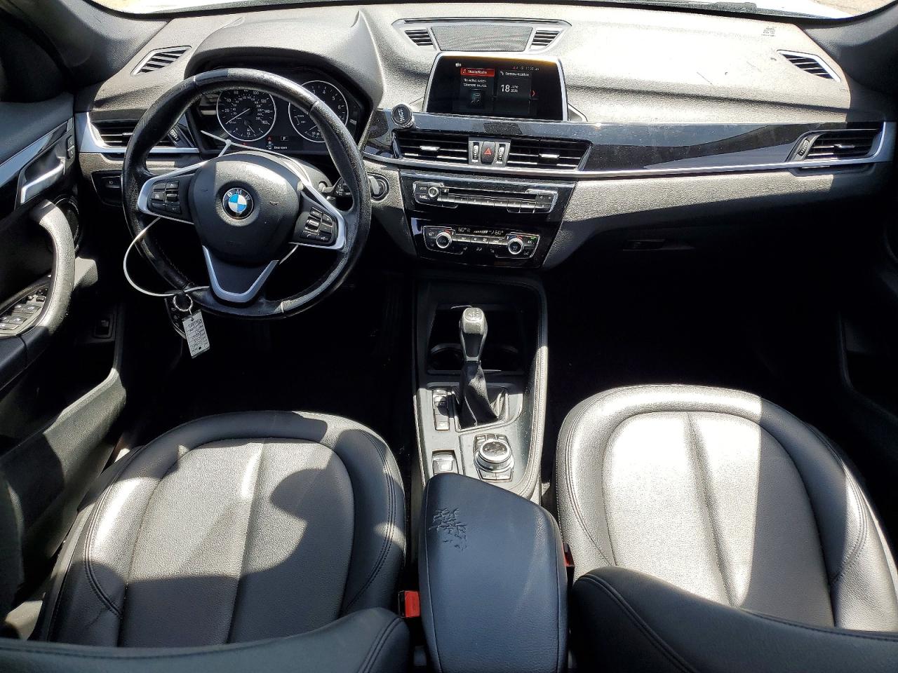 2018 Bmw X1 Xdrive28i Silver vin: WBXHT3C38J5F93201