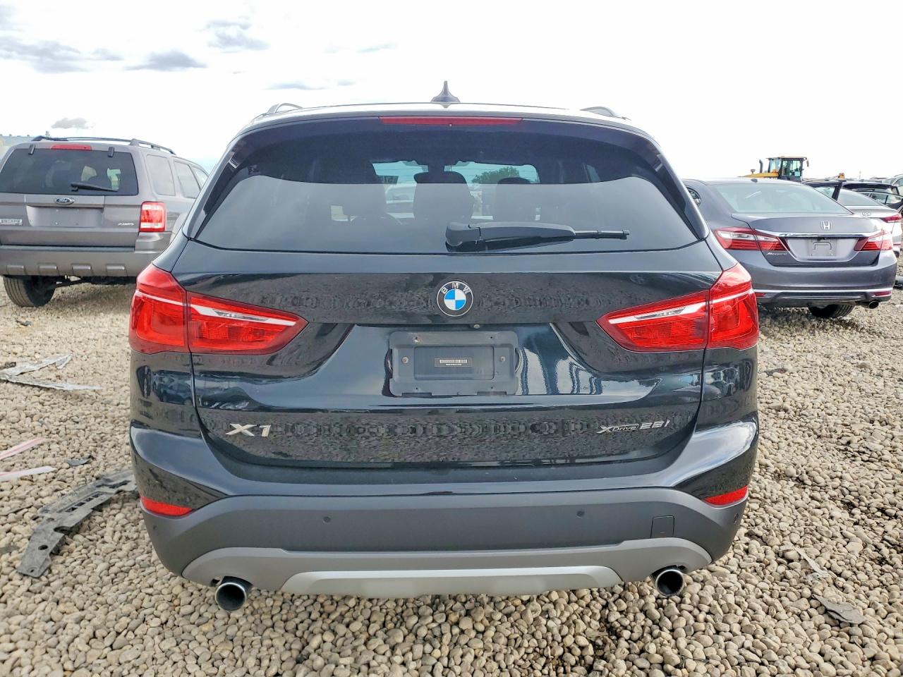 2018 Bmw X1 Xdrive28i Black vin: WBXHT3C38J5L30980