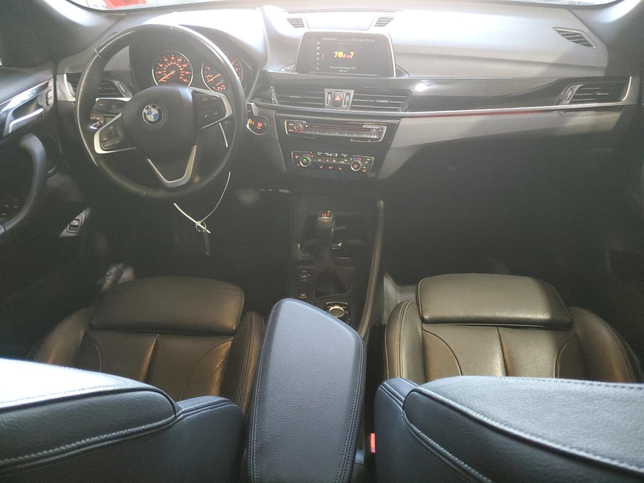 2018 Bmw X1 Xdrive28i Серебряный vin: WBXHT3C3XJ5K26331
