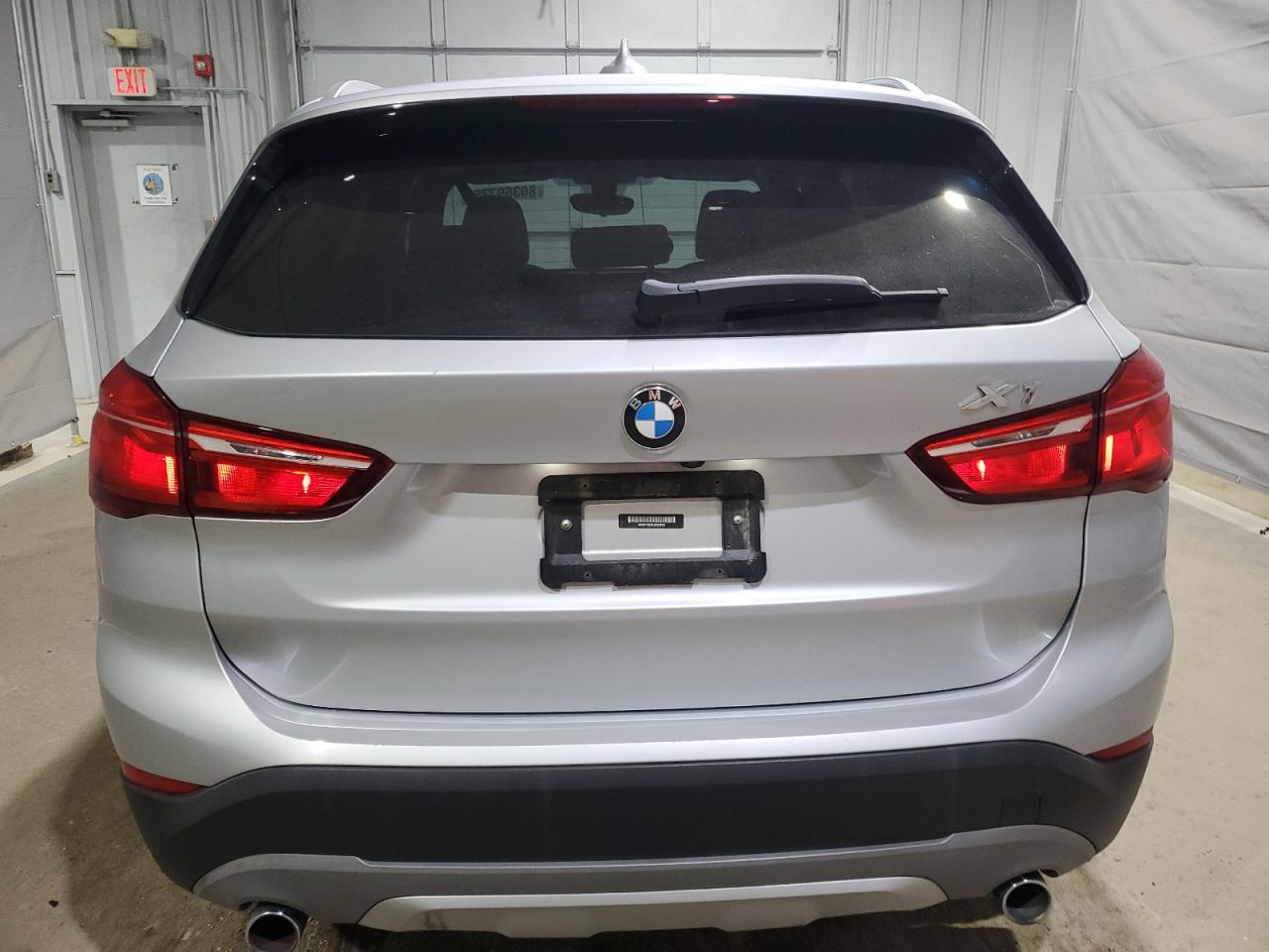 2018 Bmw X1 Xdrive28i Серебряный vin: WBXHT3C3XJ5K26331