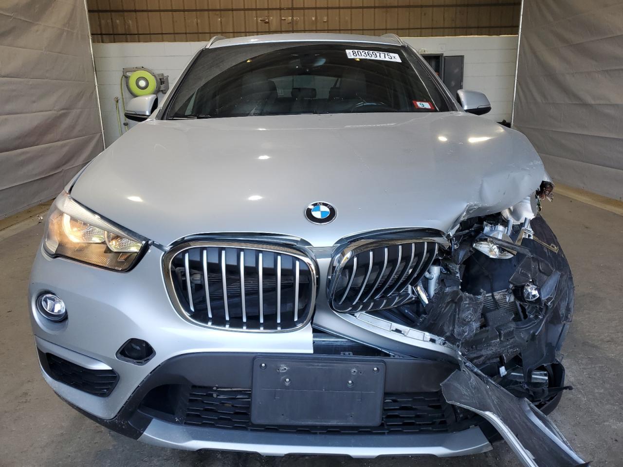 2018 Bmw X1 Xdrive28i Серебряный vin: WBXHT3C3XJ5K26331