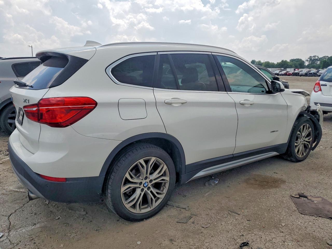 2016 Bmw X1 Xdrive28i White vin: WBXHT3Z30G4A48258
