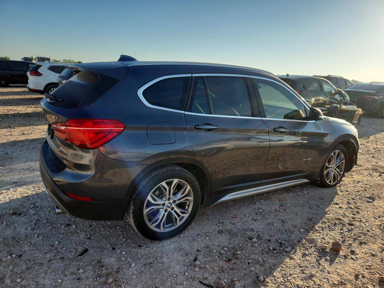 2016 Bmw X1 Xdrive28i Gray vin: WBXHT3Z36G4A49611